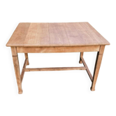 Dining table with extensions
