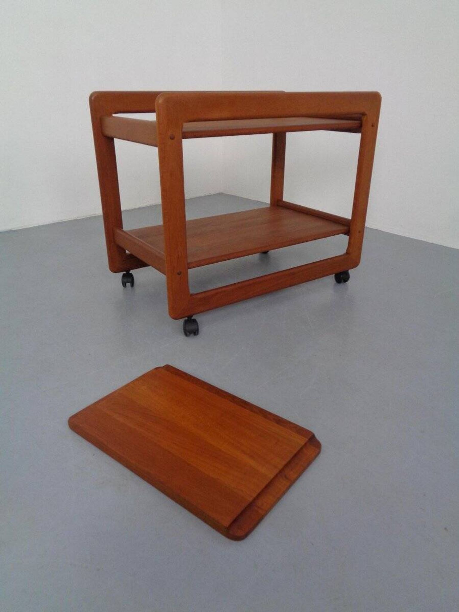 Large teak bar cart from Tarm Stole Møbelfabrik, Denmark, 1960s.