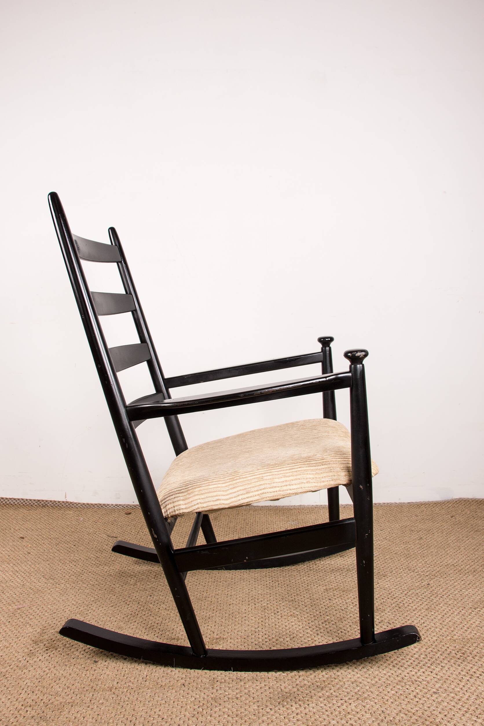 Danish Rocking Chair in lacquered wood and fabric model 218, Thomas Harlev 1960.