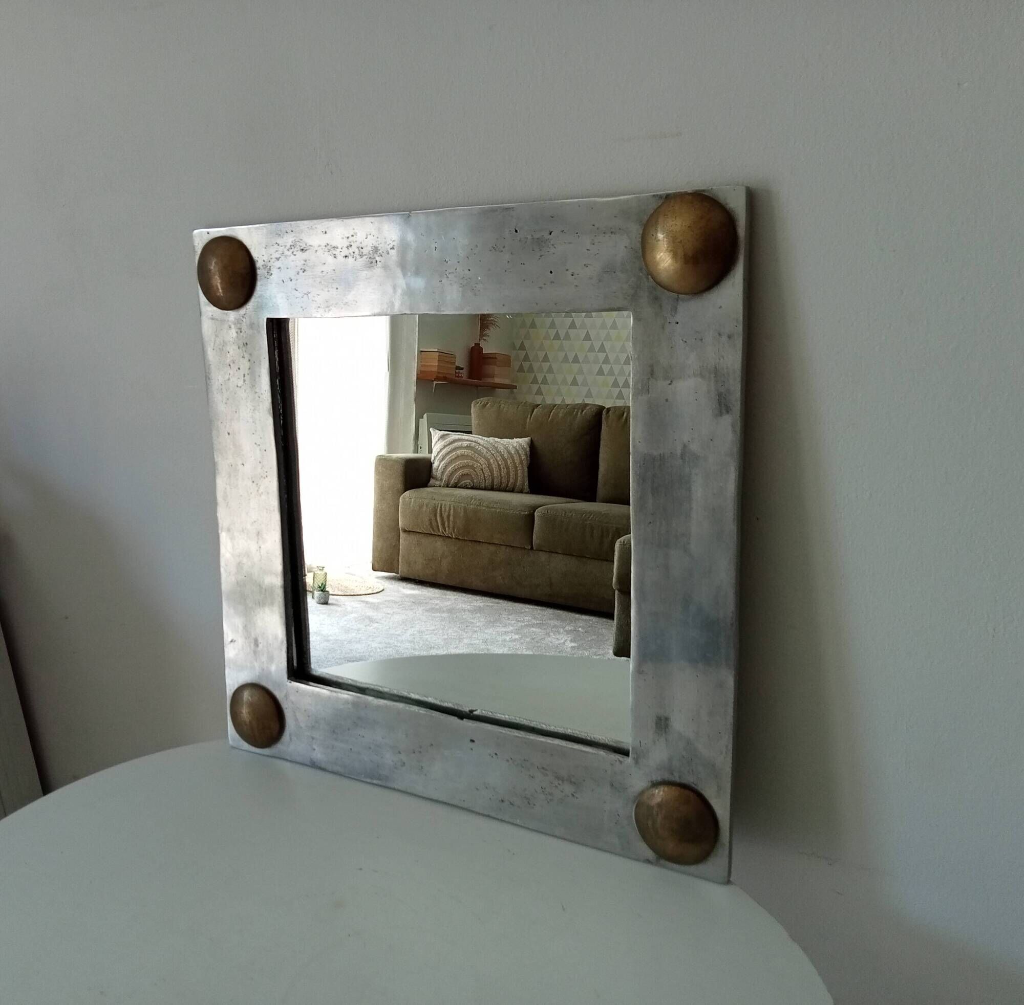 Vintage folk art mirror in cast aluminum and solid brass 60s/70s 50*50 cm