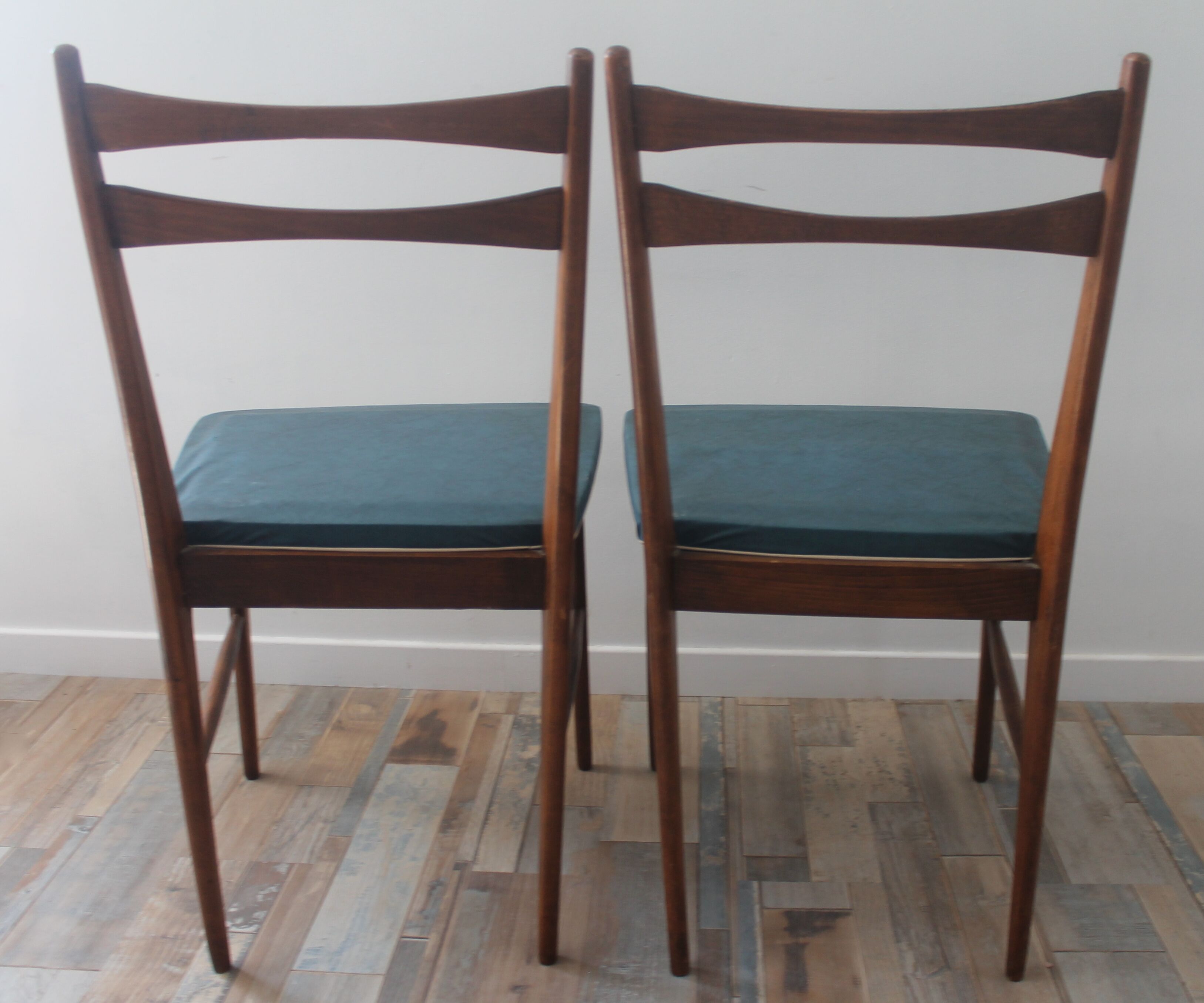 Pair of scandinavian chairs from the 50/60