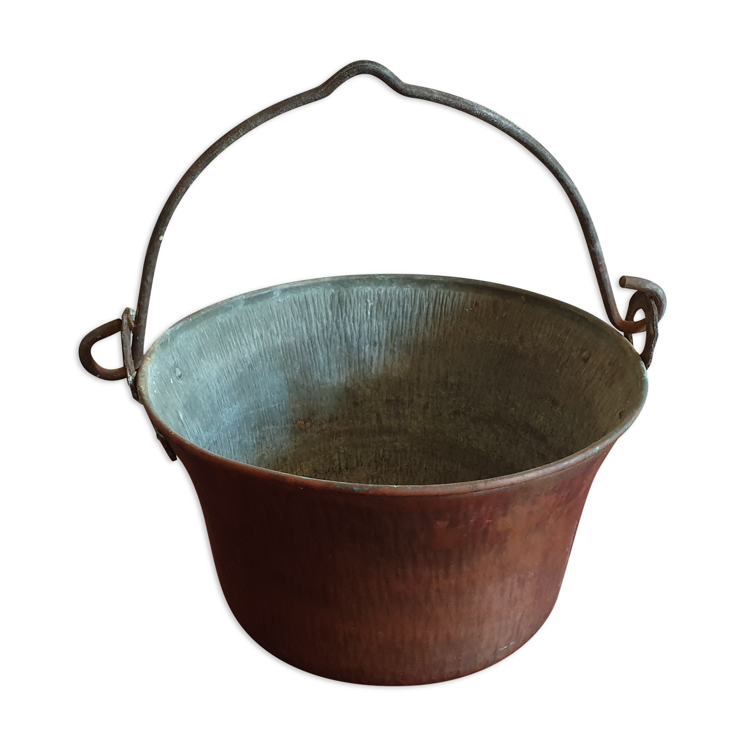 Old fireplace pot in solid copper, beautiful decoration