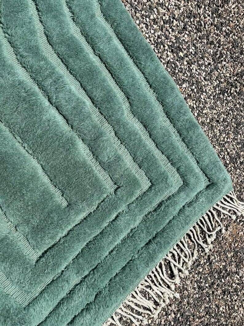 Large emerald green Mrirt Moroccan rug 300x300 cm – high-end