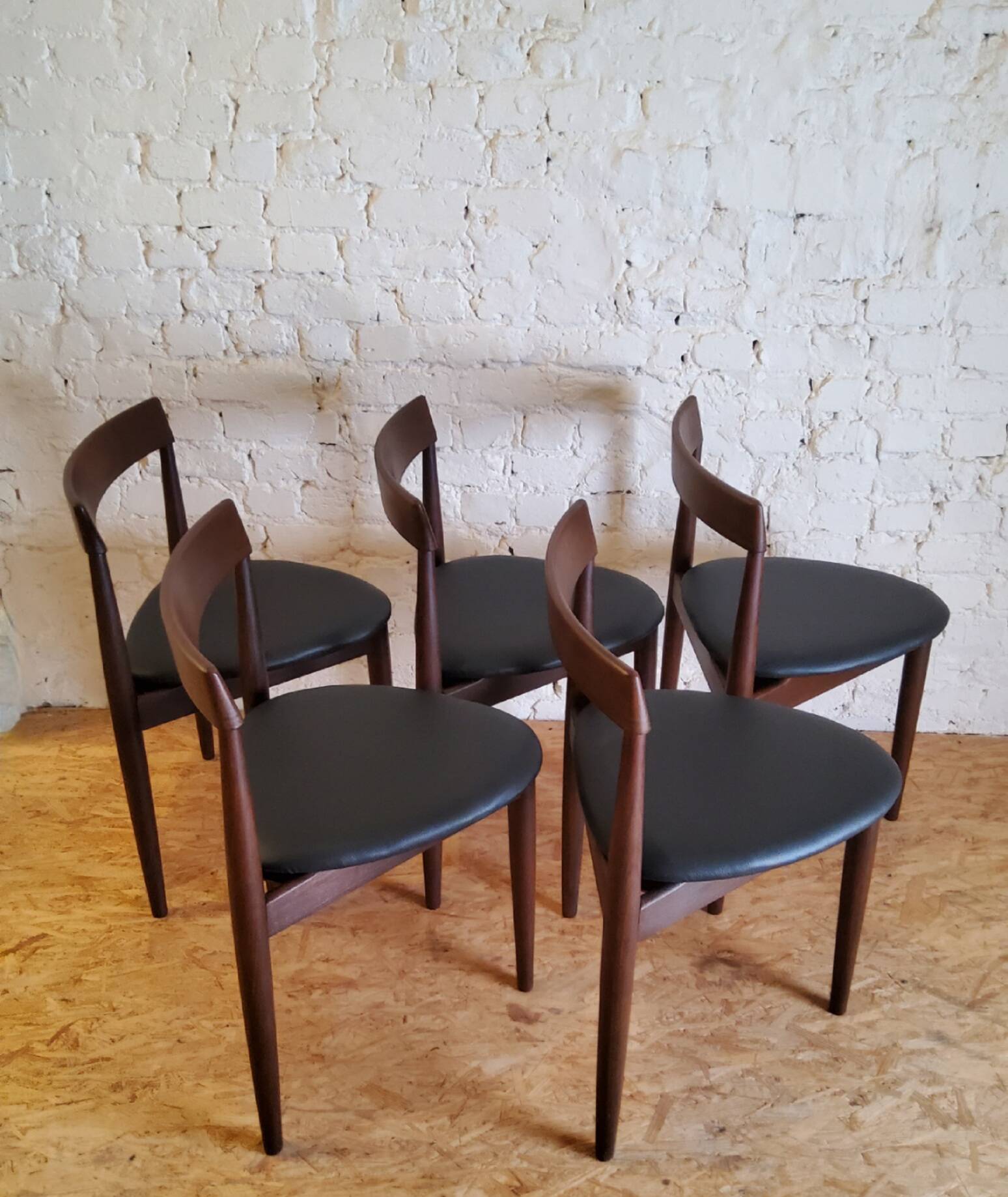 Danish Scandinavian table and chairs by Hans Olsen for Frem Røjle 1960