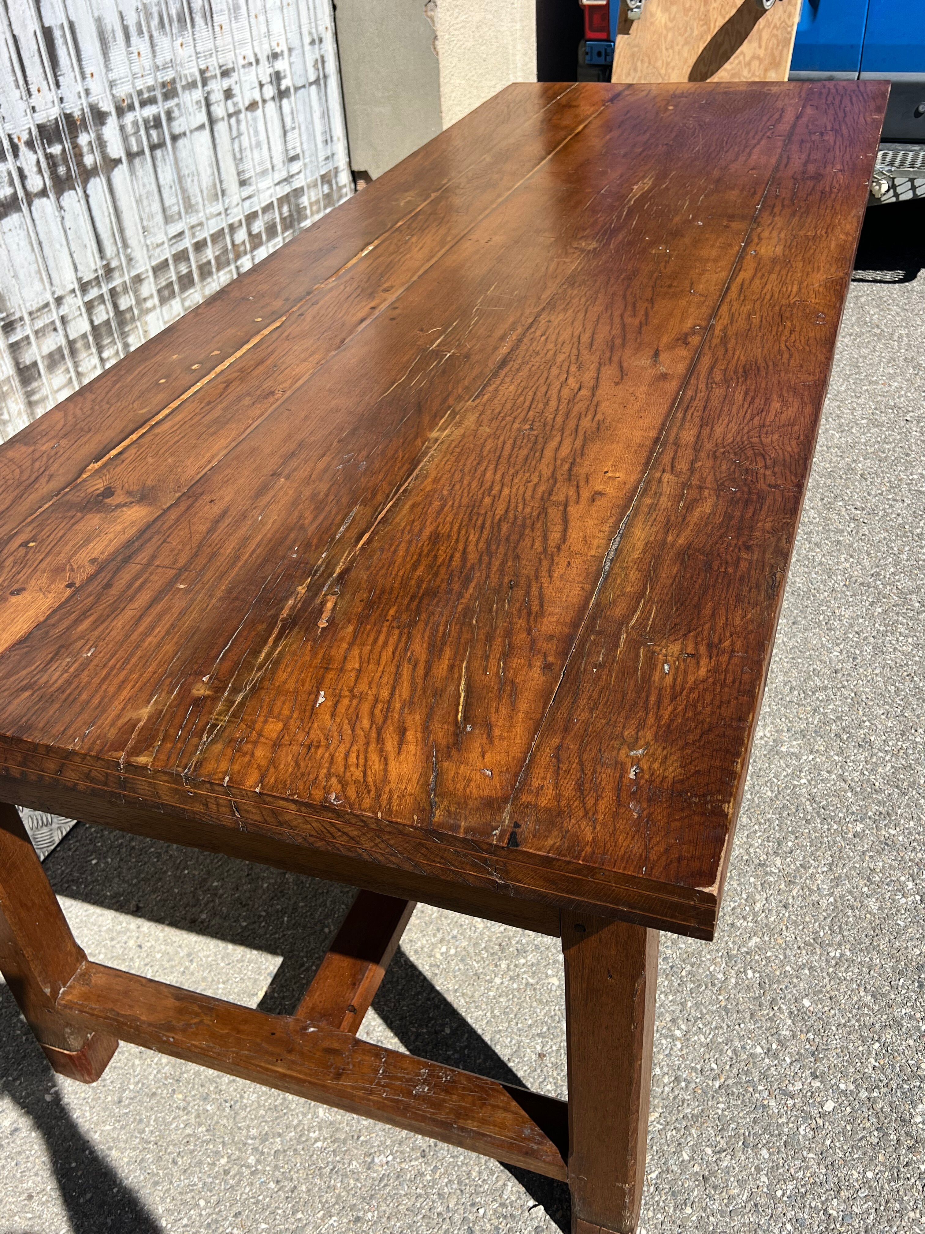 Farm table