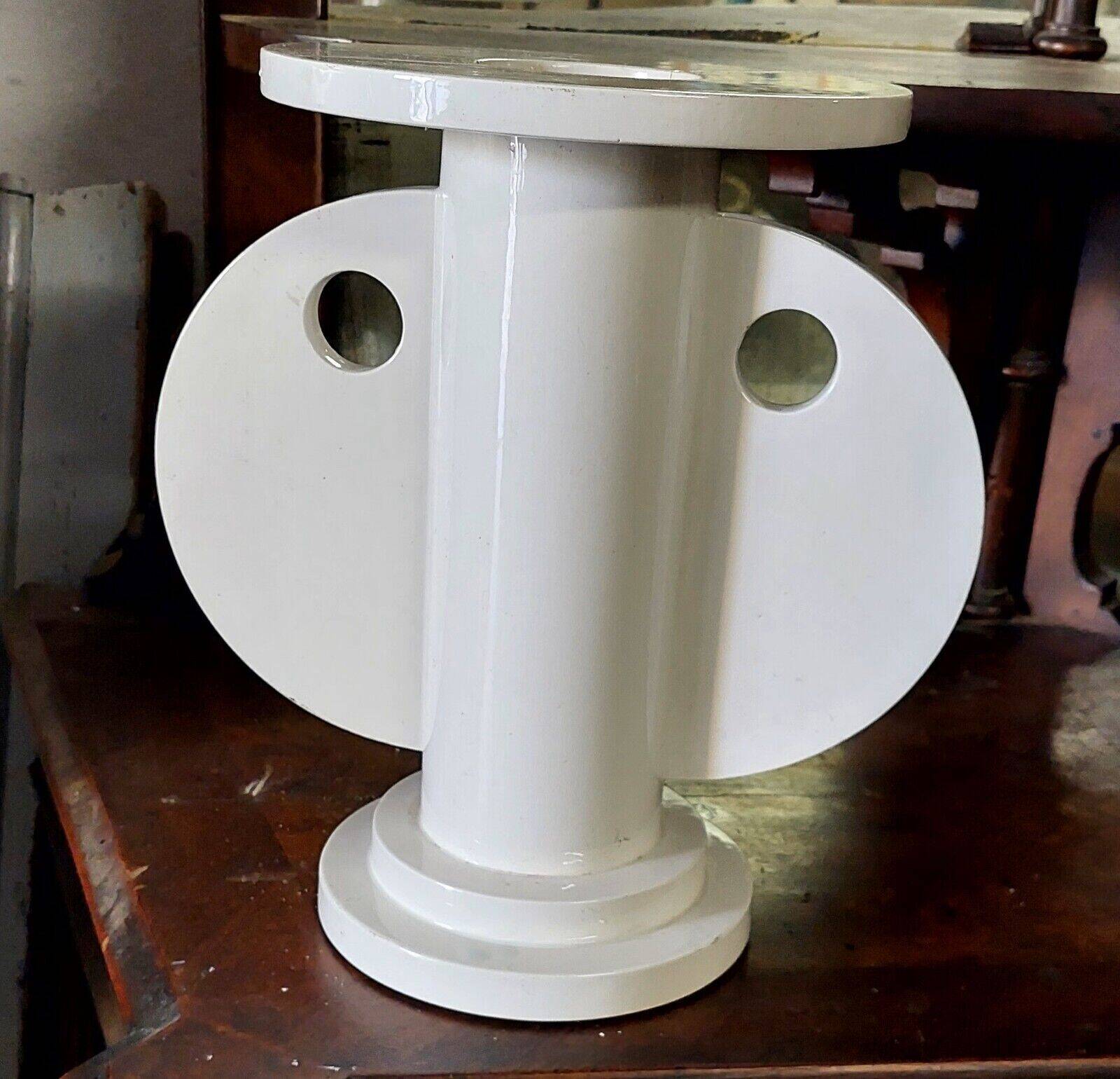 Rare white ceramic vase designed by Nathalie Du Pasquier for Alessio Sarri in 1989