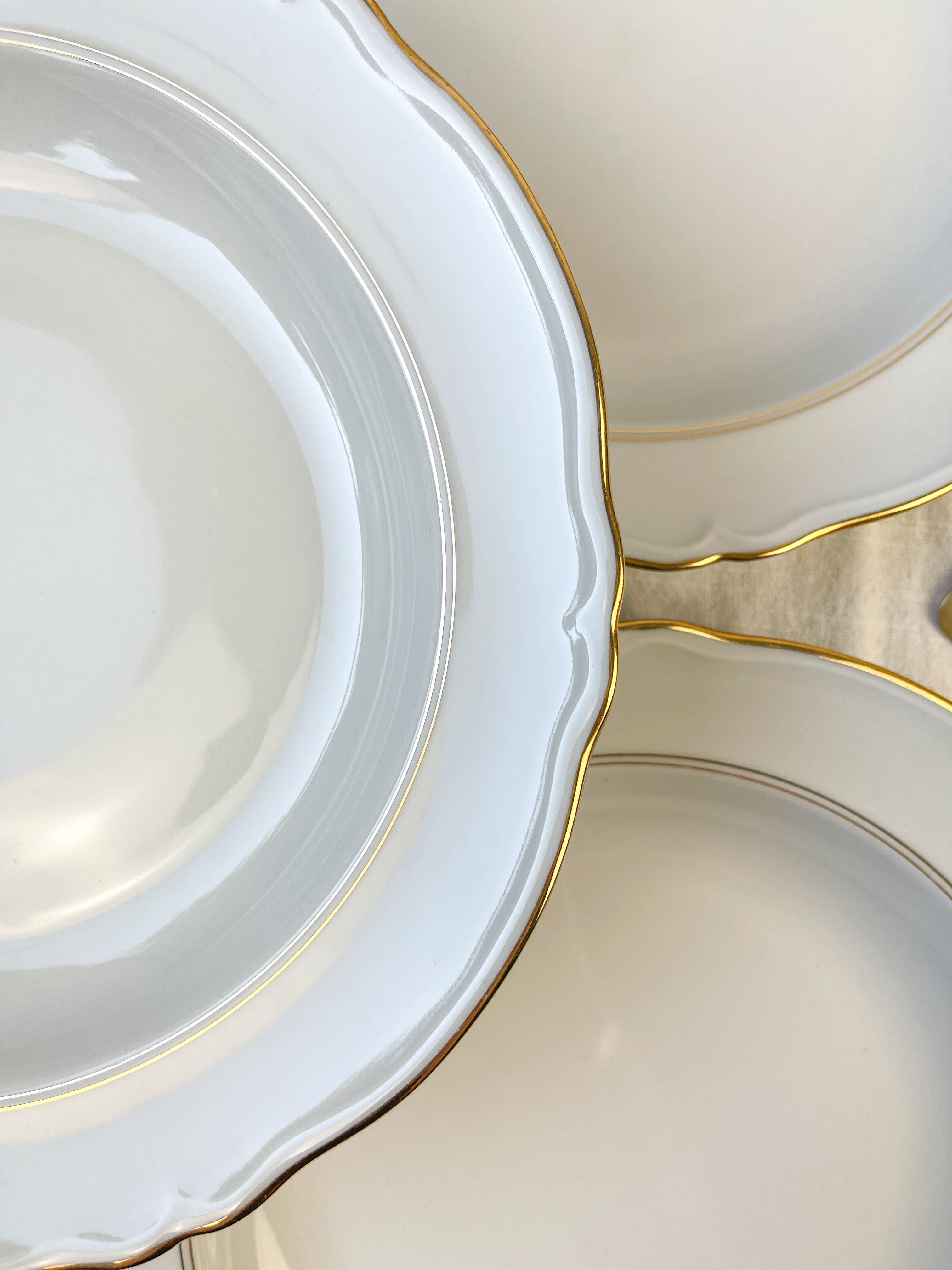 8 assiettes creuses porcelaine blanche doré cenpor limoges