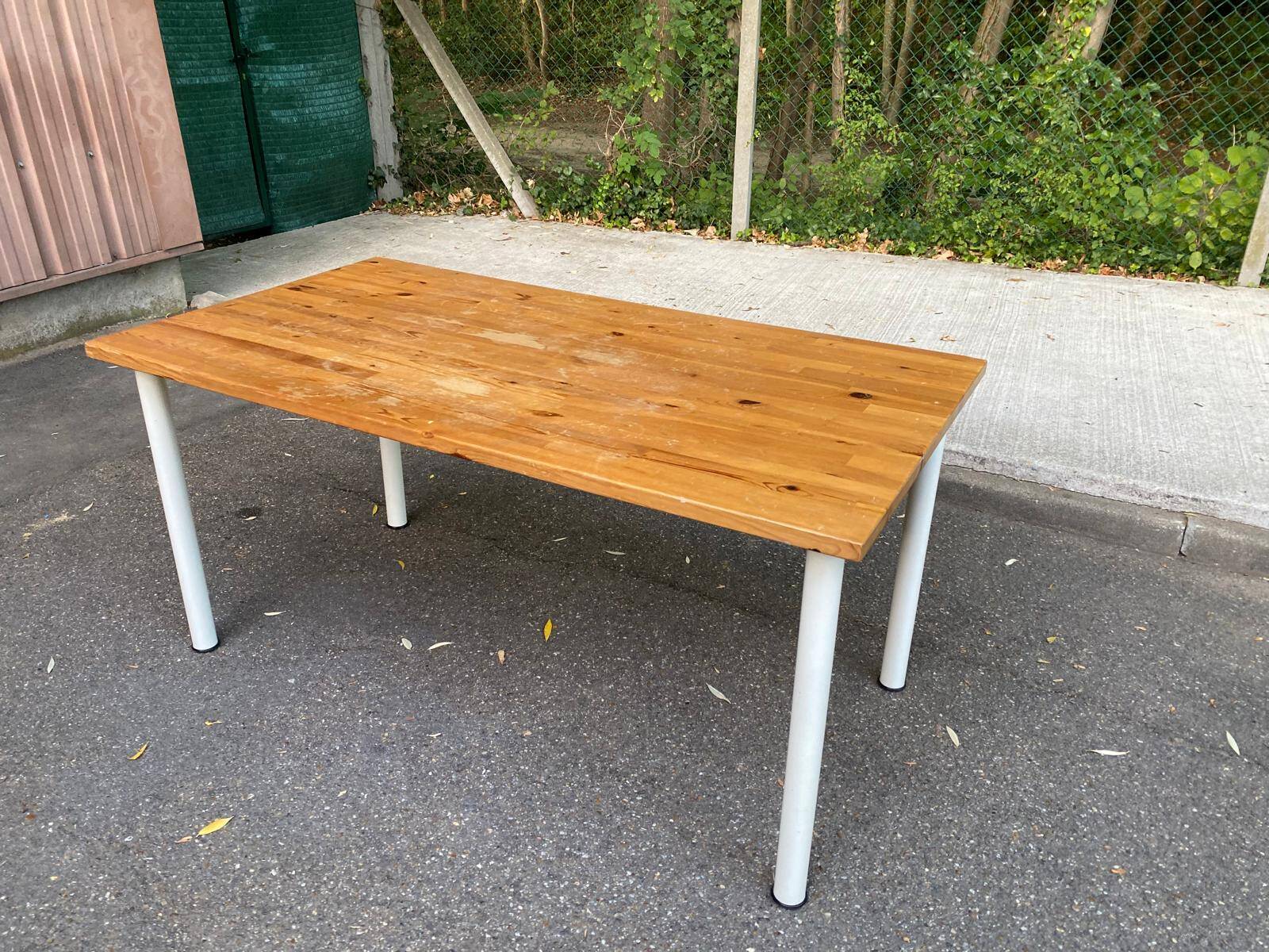 Table / Desk 150x80 cm in solid pine with detachable legs