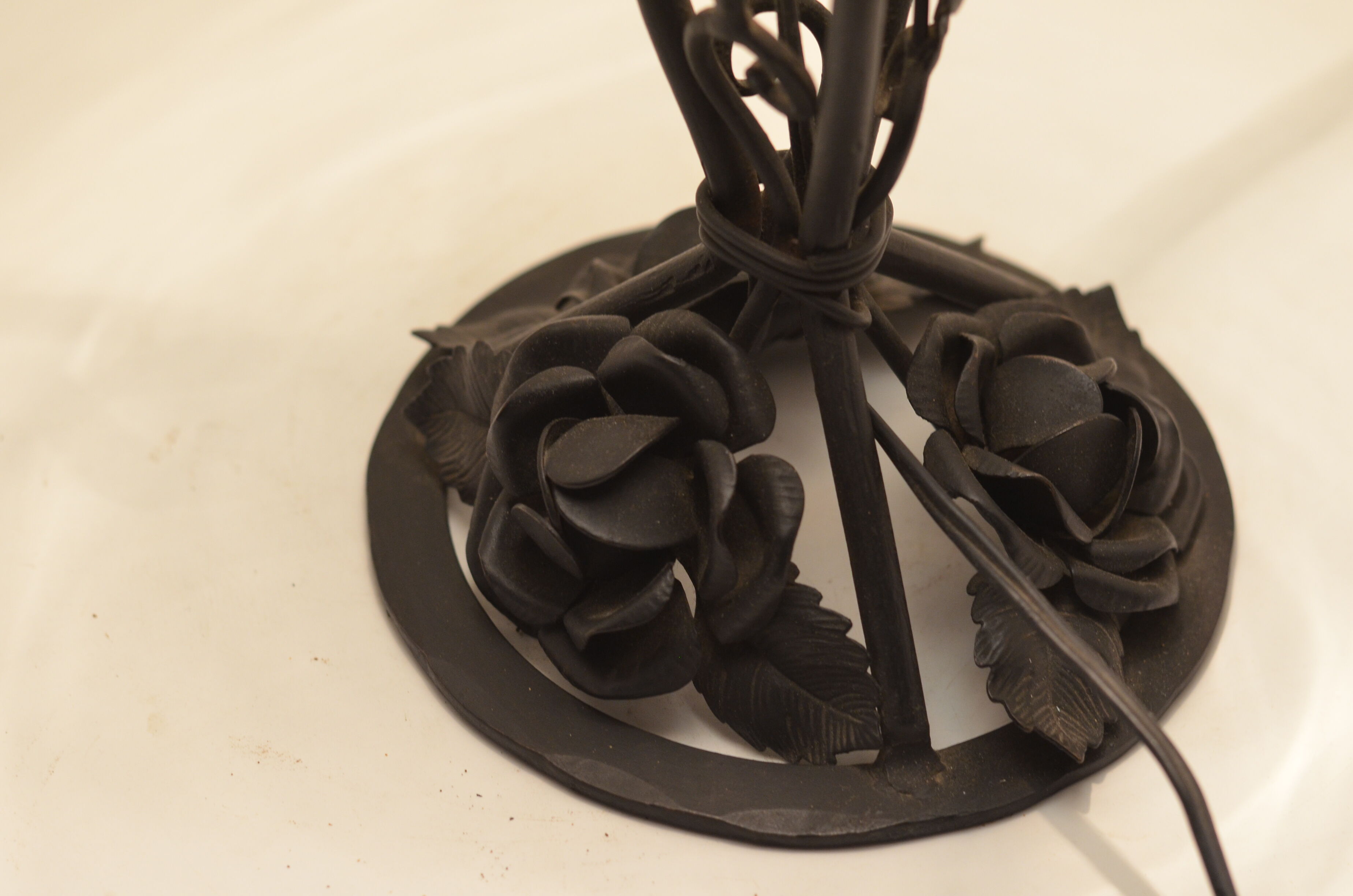 Art Nouveau shell lamp