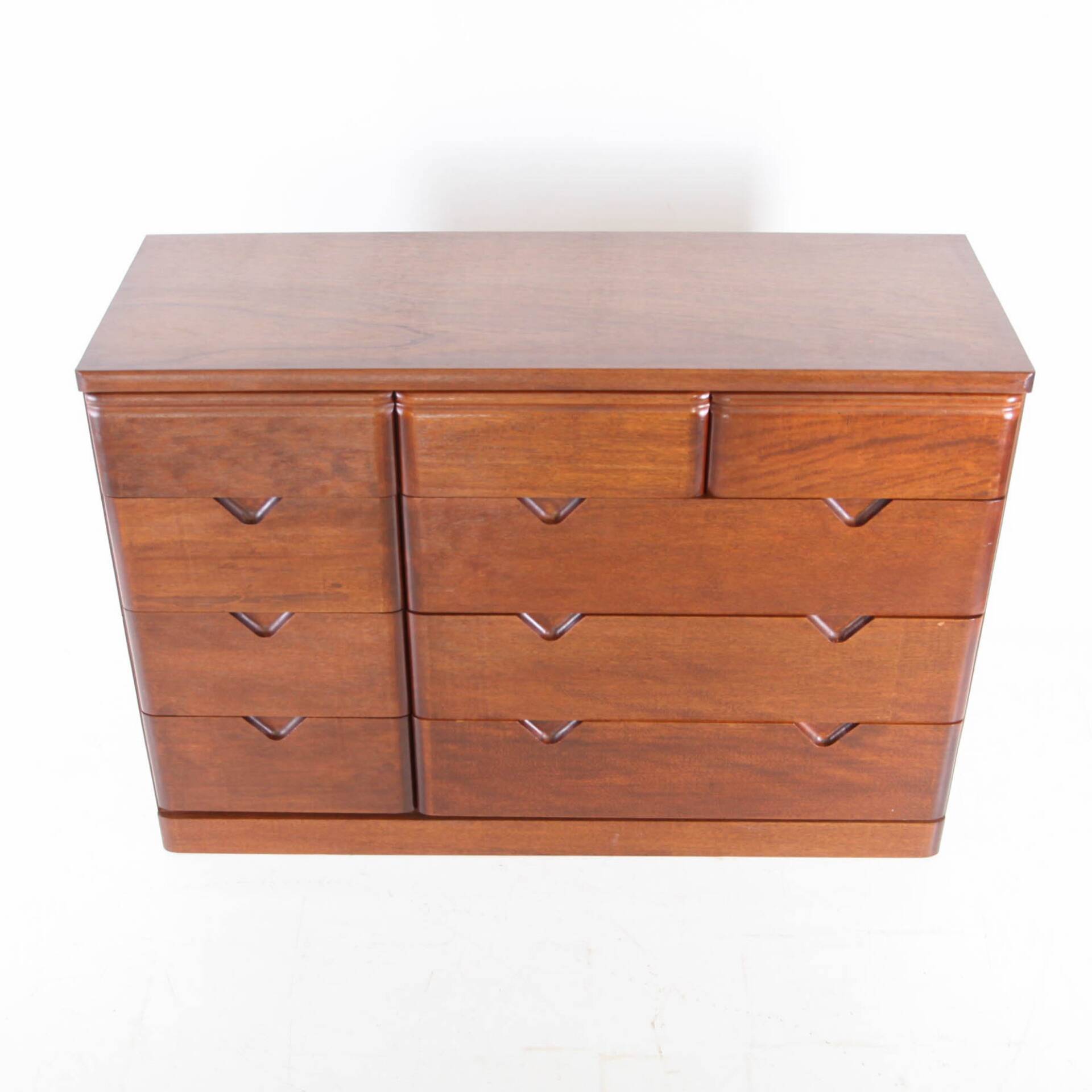 Japanese commode