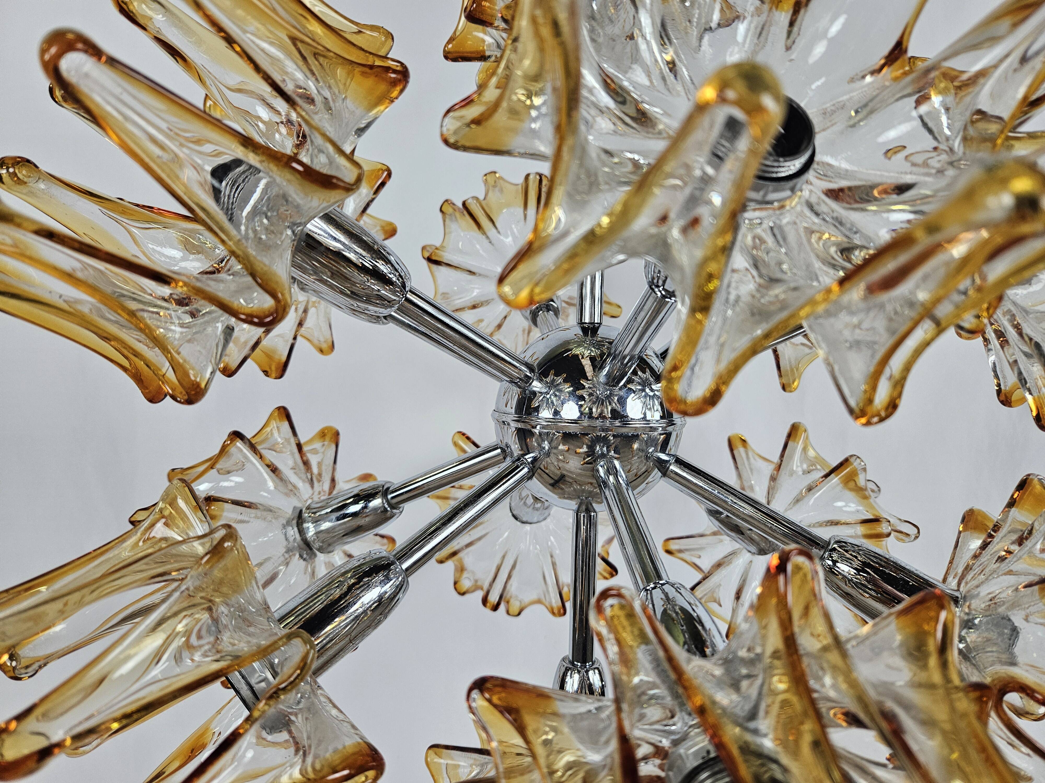 Sputnik chandelier with 14 ceiling lights