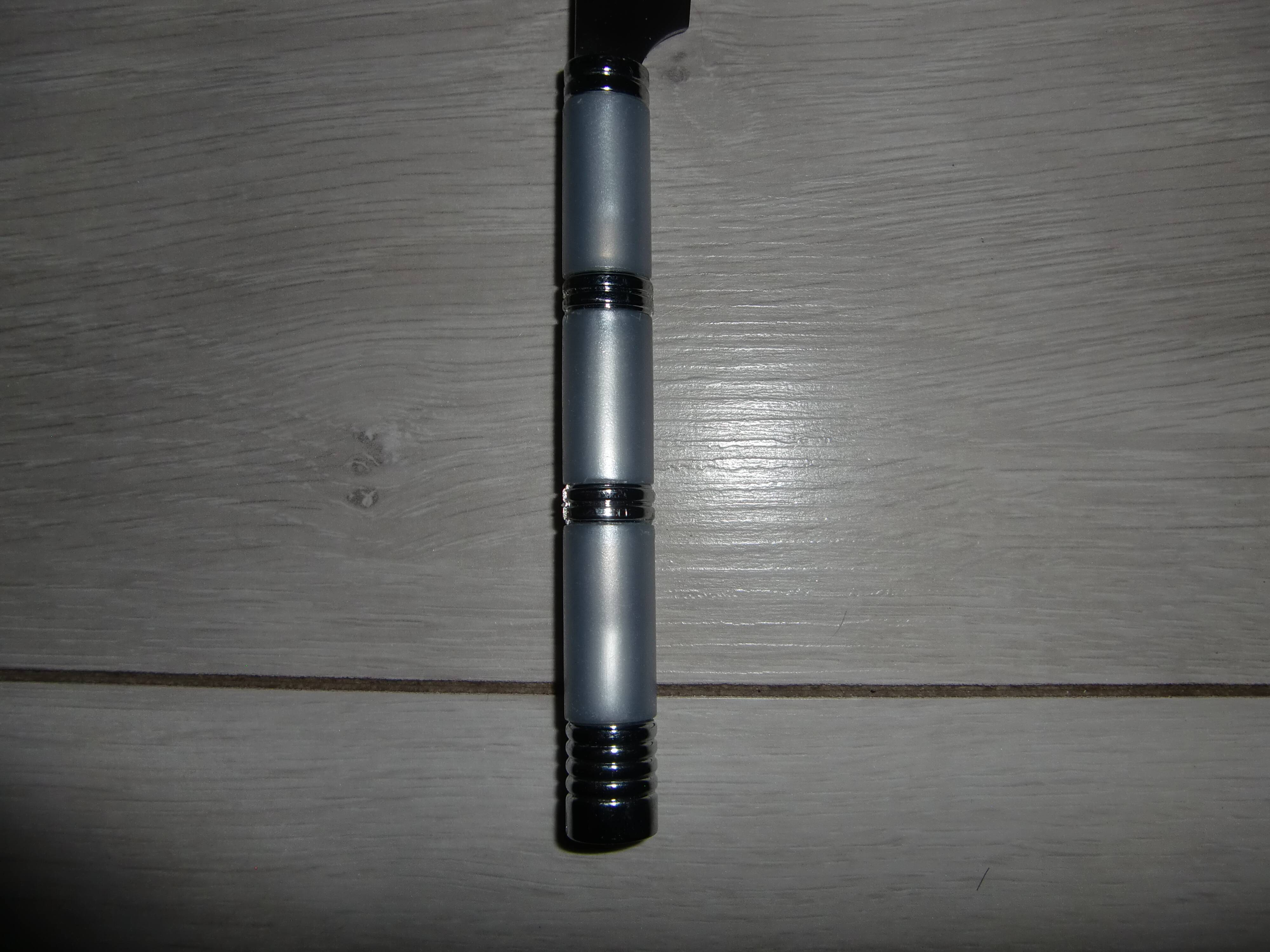 24-piece stainless steel cutlery set with pearly handles