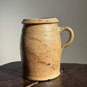 Pot ovale en grès mat beige, 1 anse