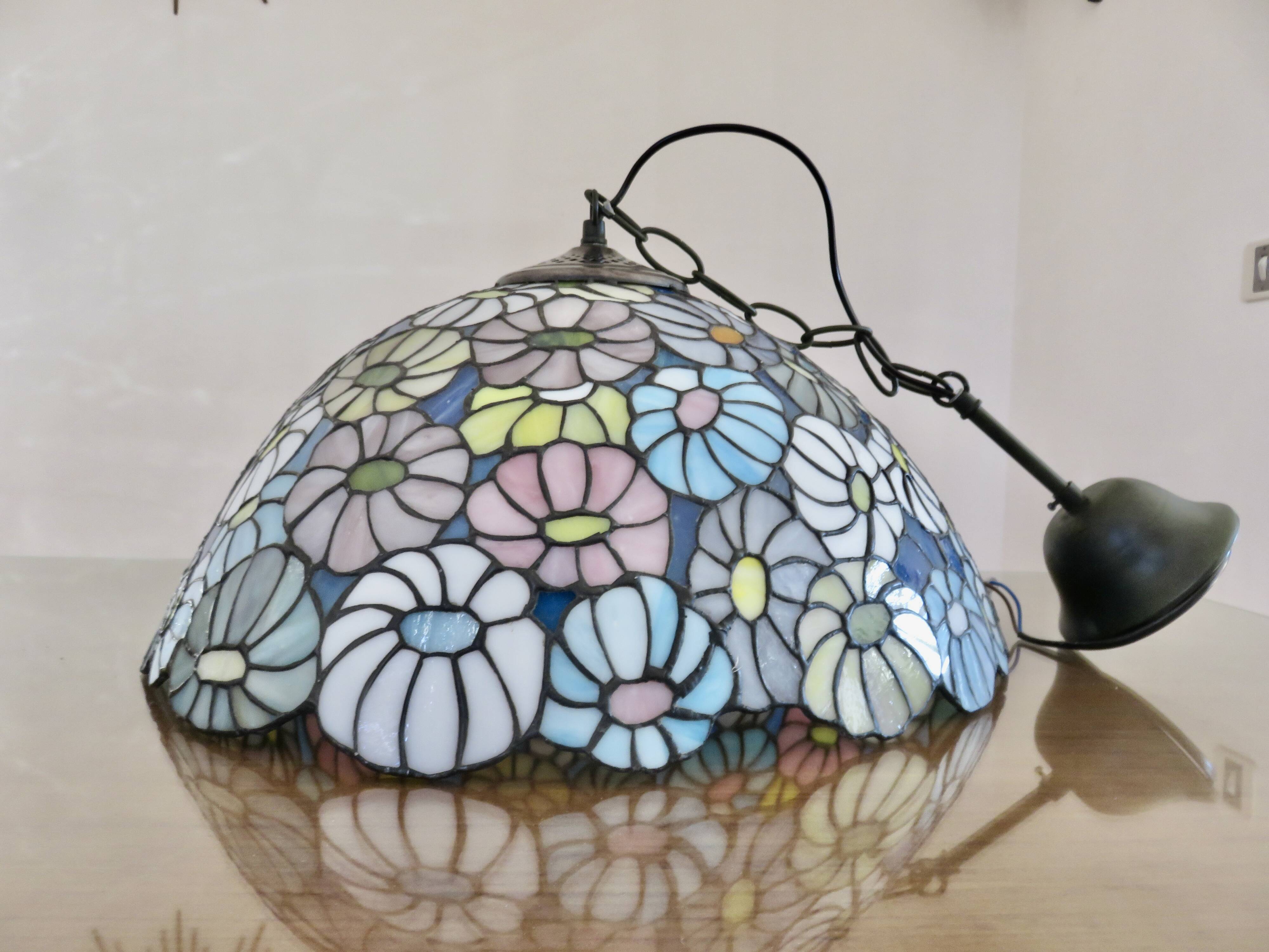 Tiffany glass paste floral suspension