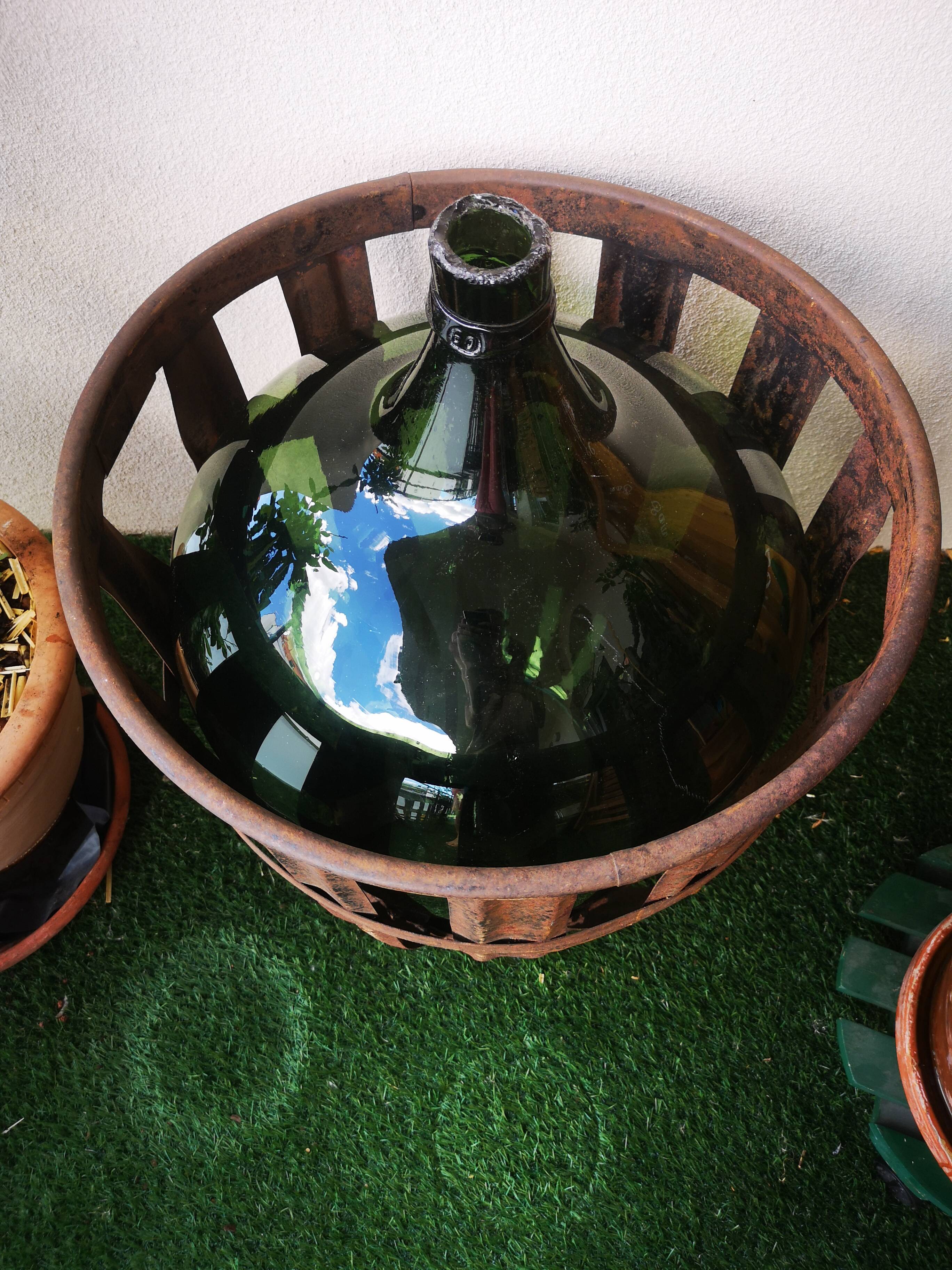 Lady Jeanne canister