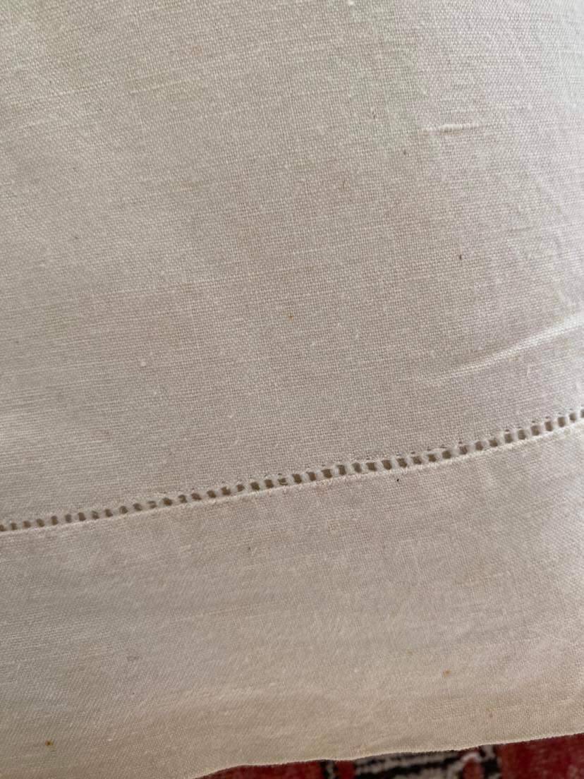 Drap en metis monogramme HG.