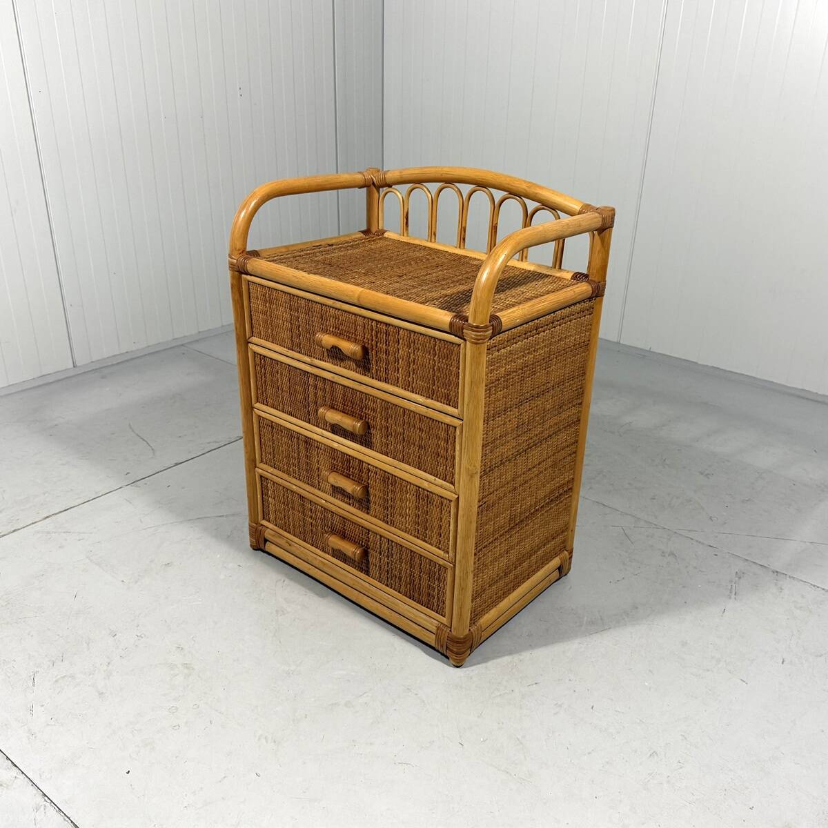 Rattan chest of drawers bedside table 1980’s