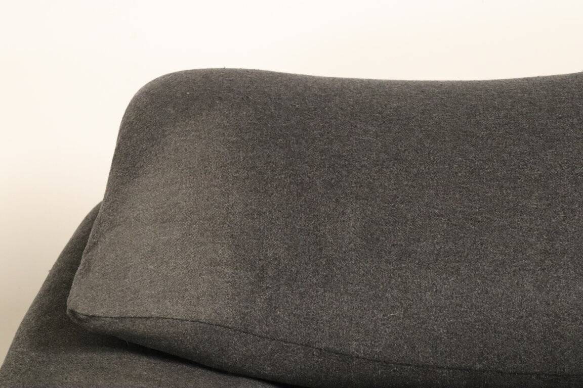 “Maralunga” sofa by Vico Magistretti for Cassina in tweed