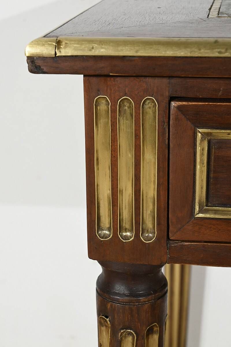Mahogany Bureau Plat, Louis XVI style - 2nd part of the 19th century