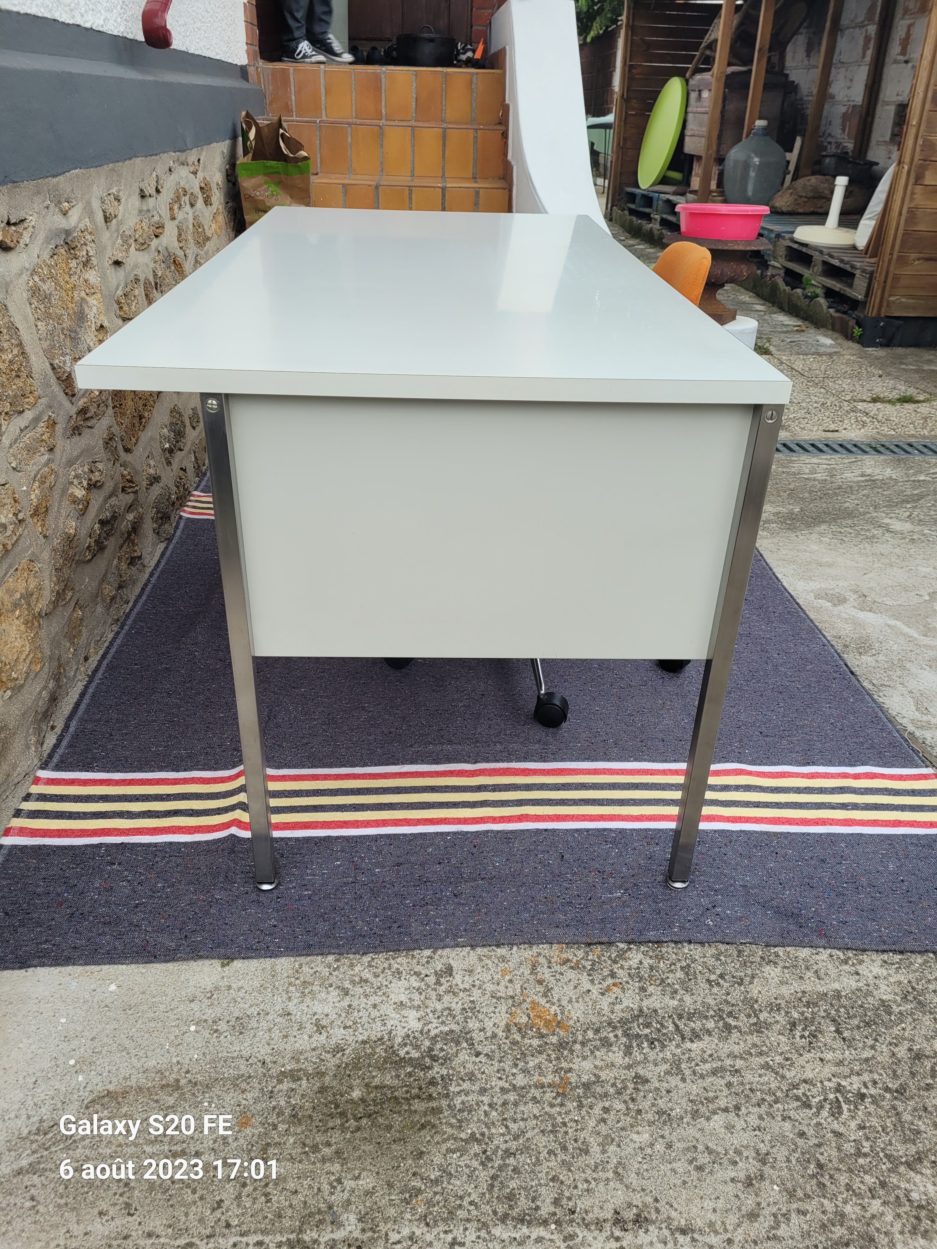 1980s desk and chair set