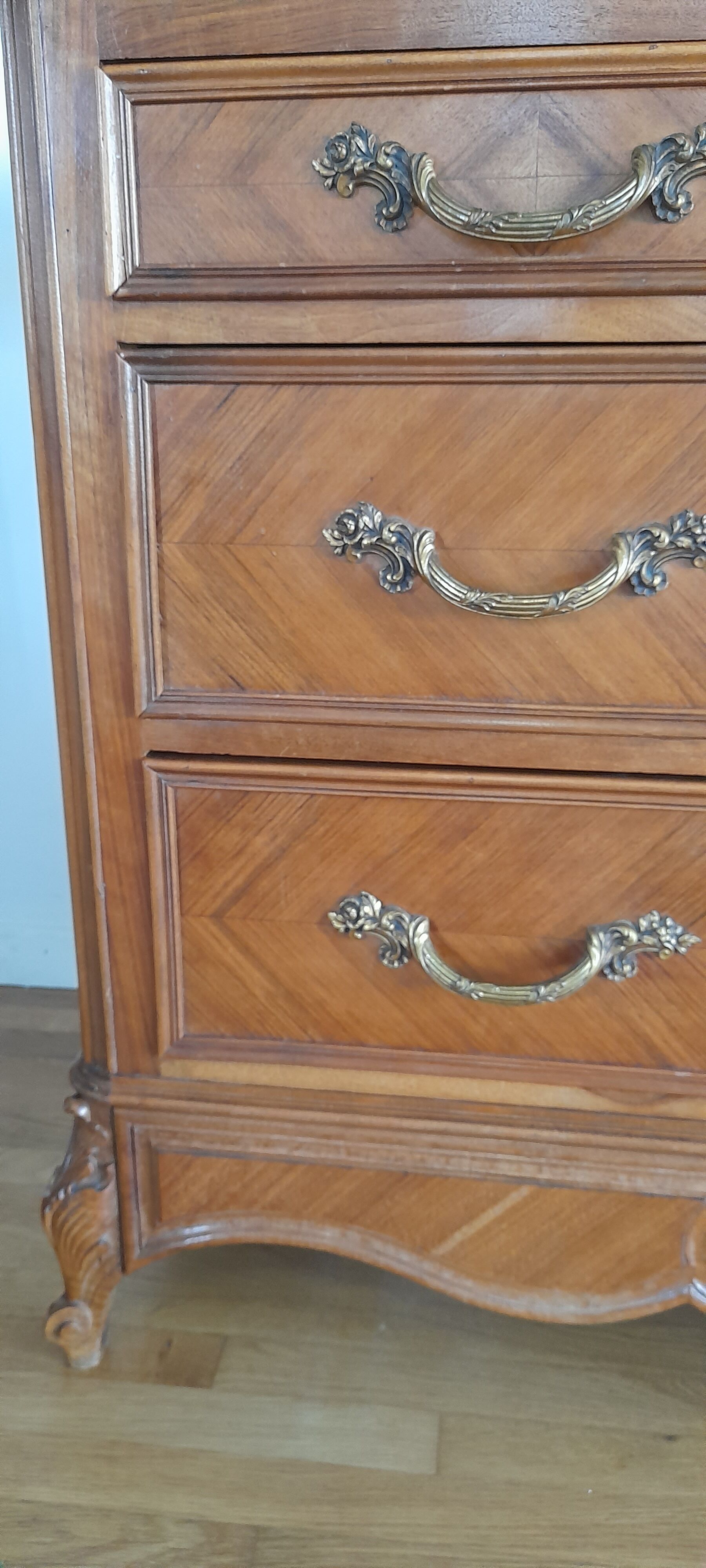 Louis XV style chest of drawers from the 50s