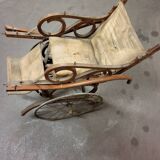Fauteuil roulant ancien
