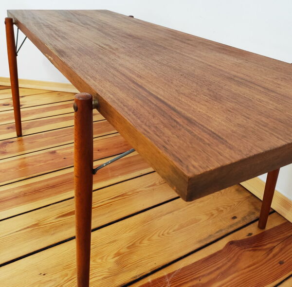 Table basse par F. Mezulanik pour UP Závody Tchécoslovaquie, années 1960