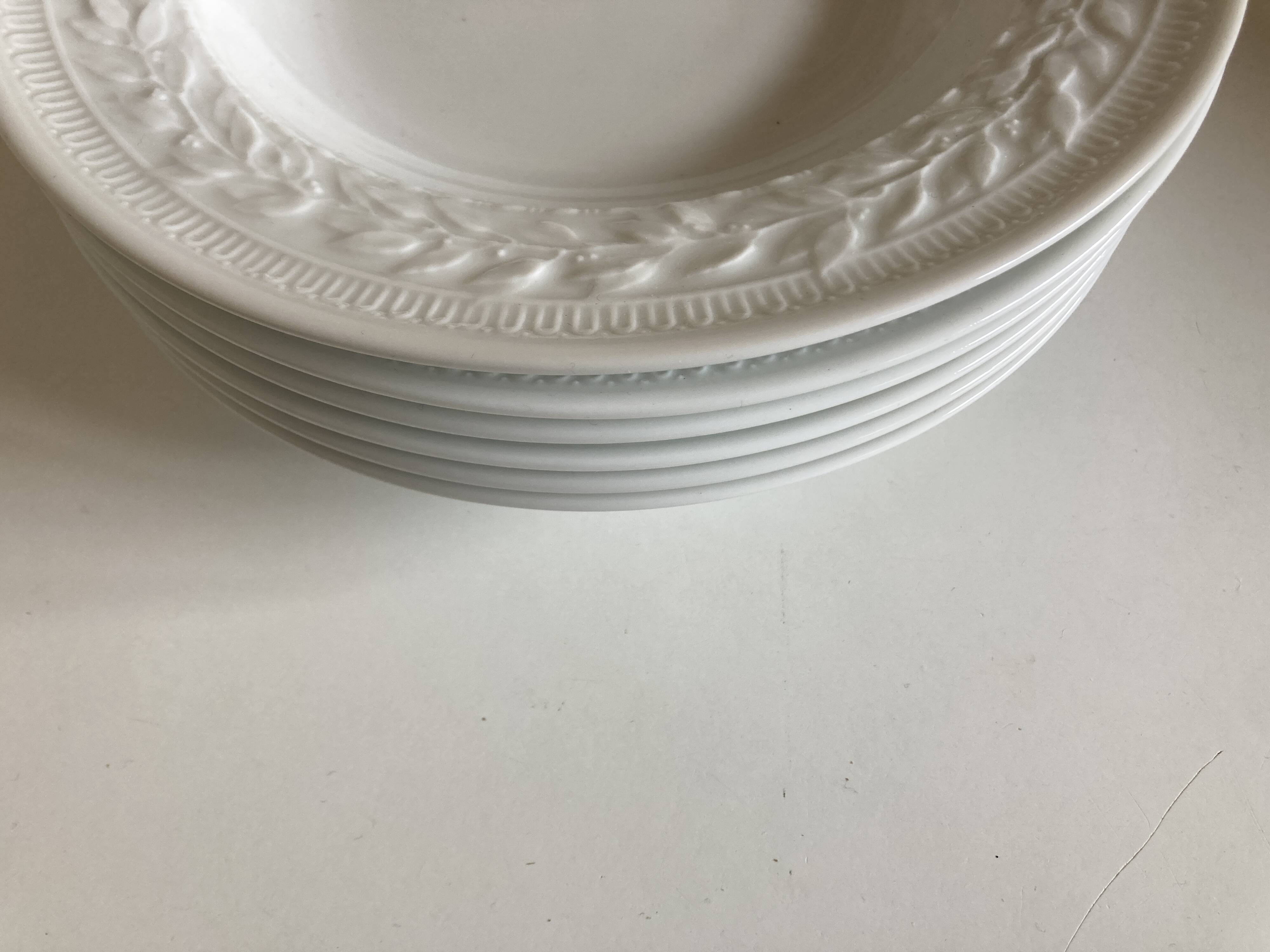 set of 6 Bernardaud Louvre neo-classical plates with laurel wreath
