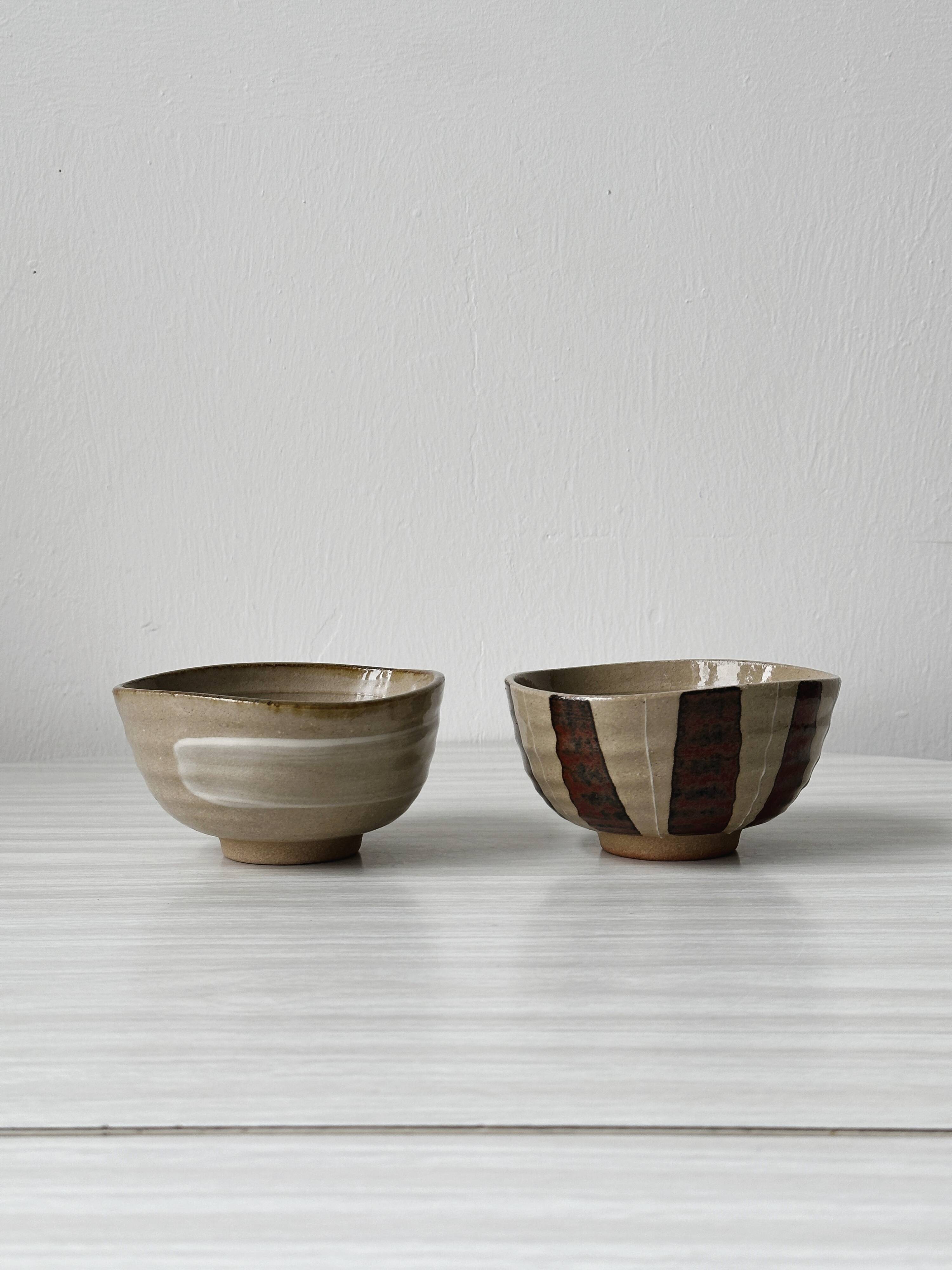 Set of 2 ceramic bowls
