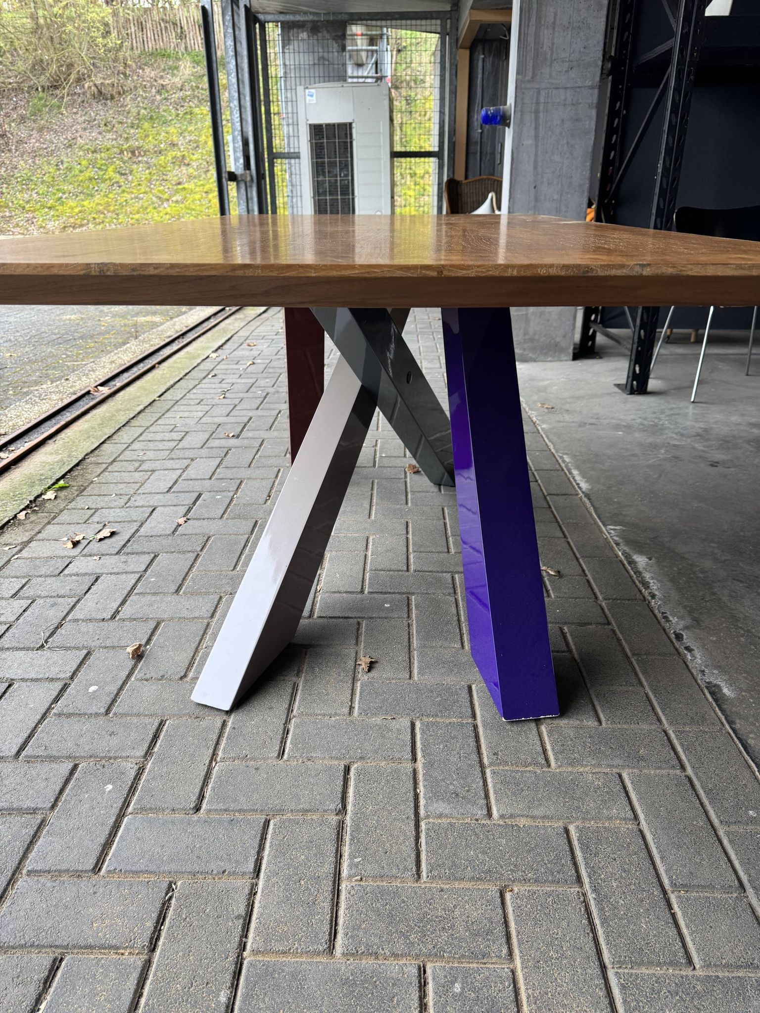 Grande table à manger par Bonaldo