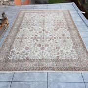 Tapis Oushak beige anatolien au sol sku 2781