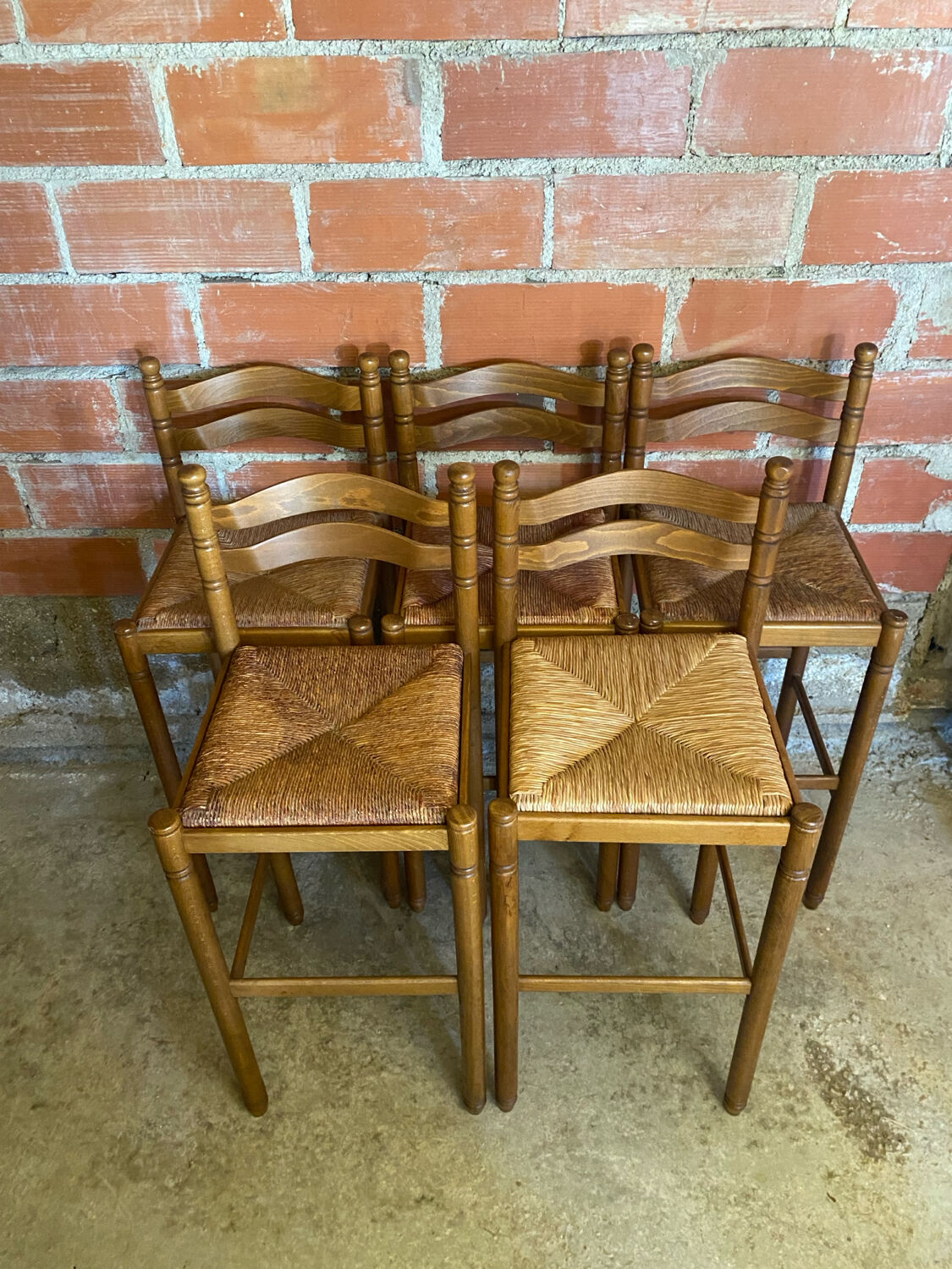 Tabouret de bar haut ancien bois tourné + assise paillée vintage