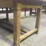 Oak draper table with an aero-crossed cropped