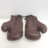 Vintage leather boxing gloves
