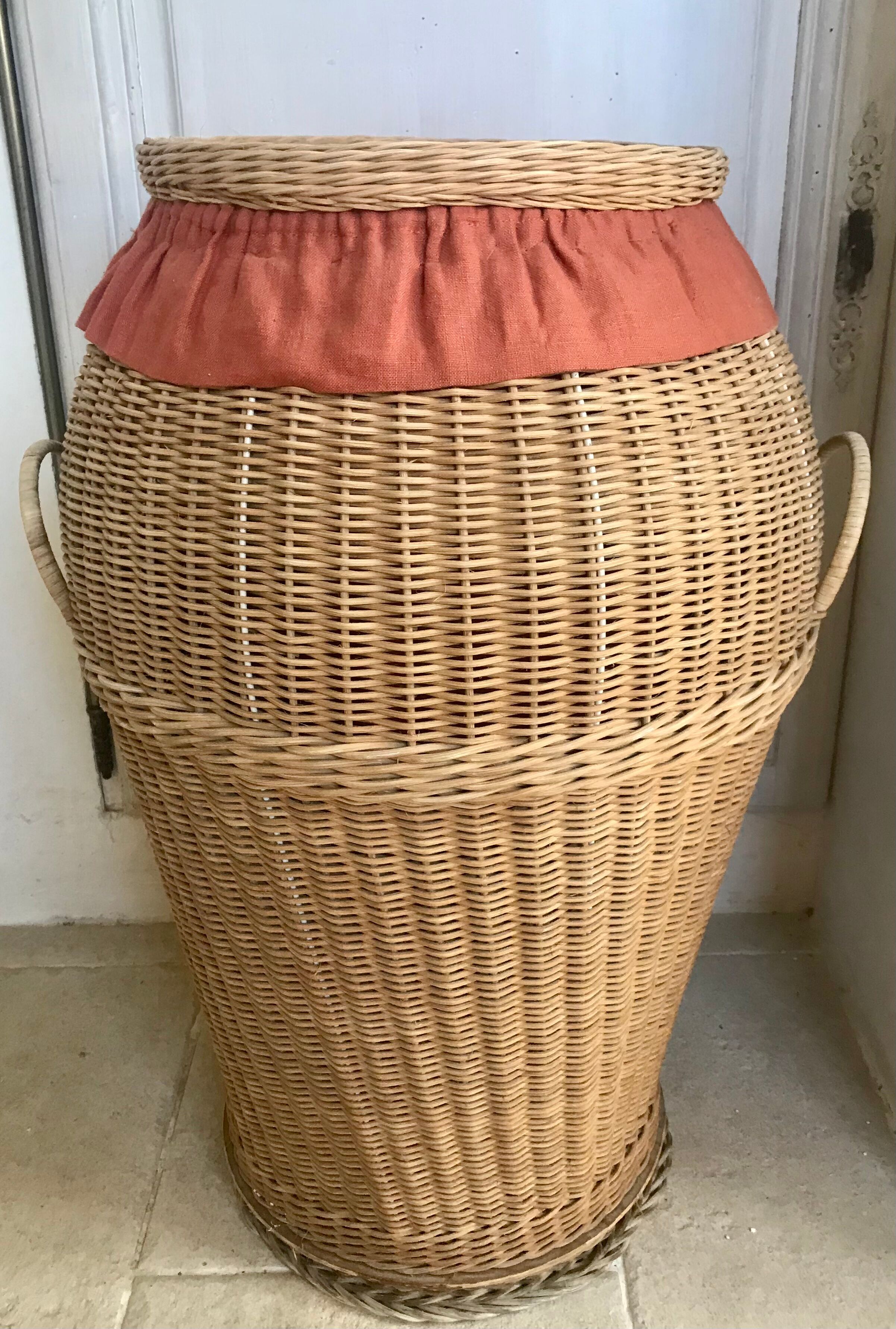 Vintage basket 67cm