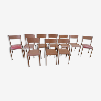 Lot 10 school chairs