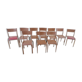 Lot 10 school chairs