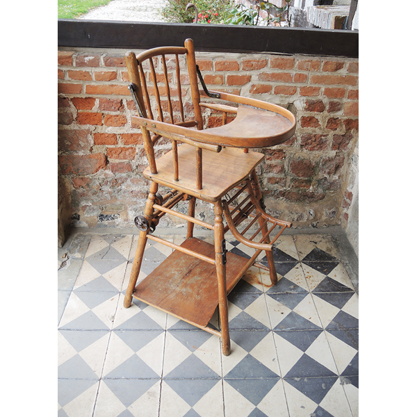 Ancienne Chaise Haute Modulable Pour Bebe En Bois Selency Ancienne Chaise Haute Modulable Pour Bebe En Bois Selency