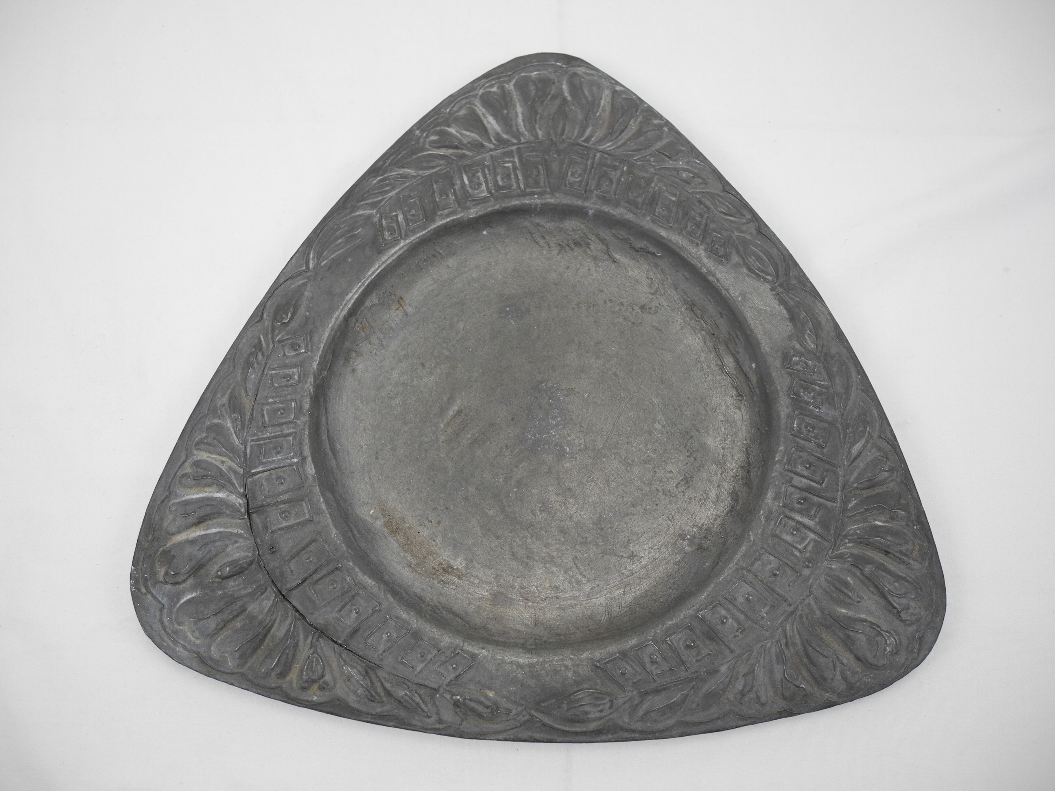 Old zinc flower pot saucer tin old zinc flower pot base