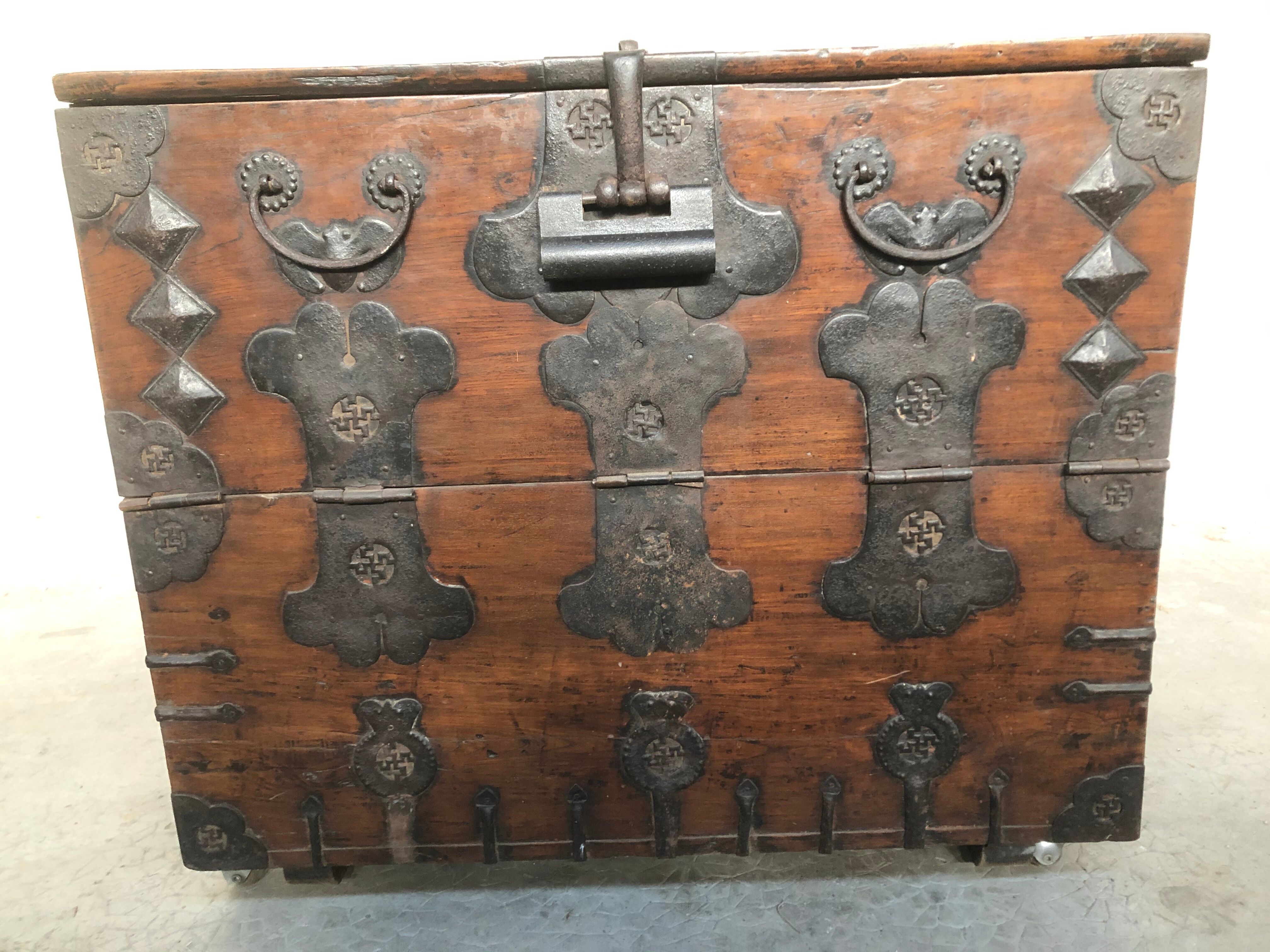 Old korean bar chest 19 year