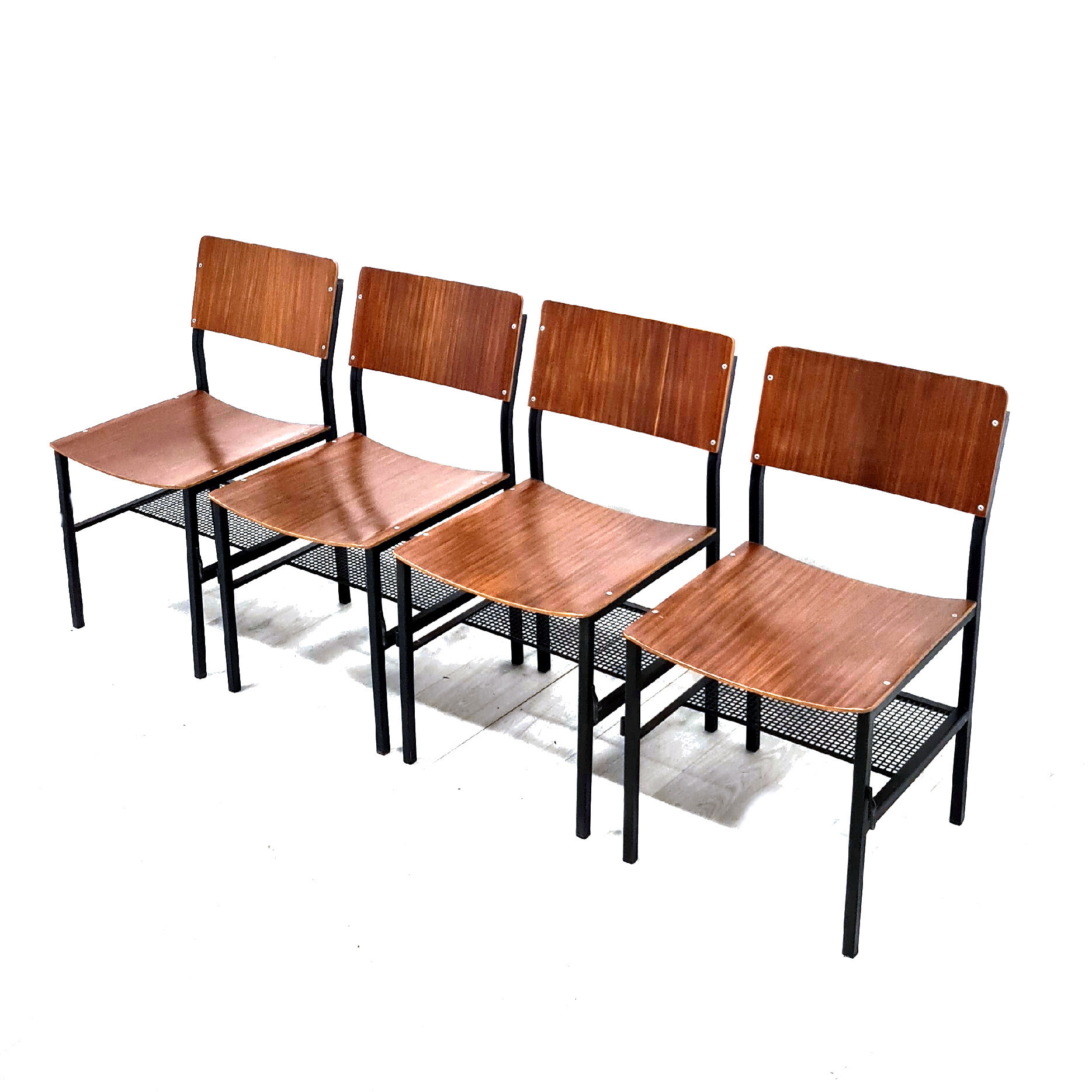 Ensemble de 4 chaises industrielles, Pays-Bas années 1970