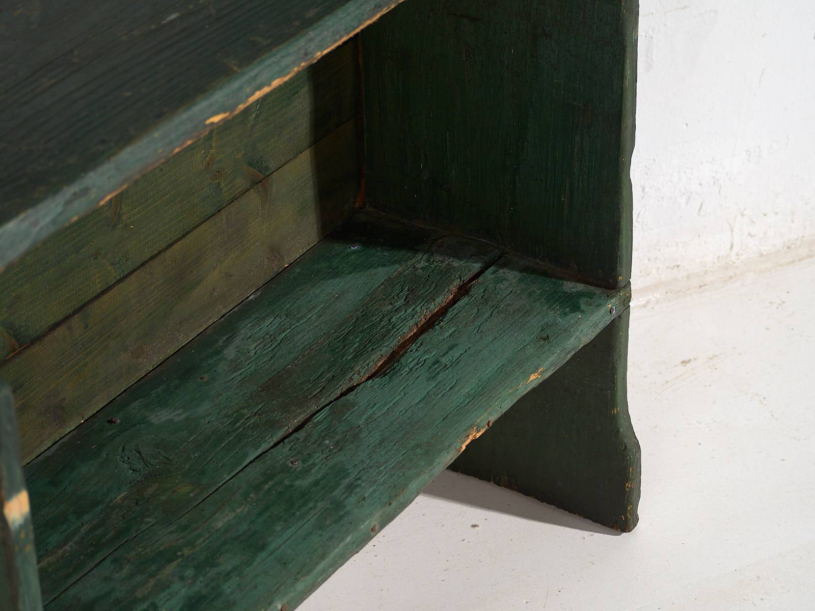 Small old green bookcase (c.1920)
