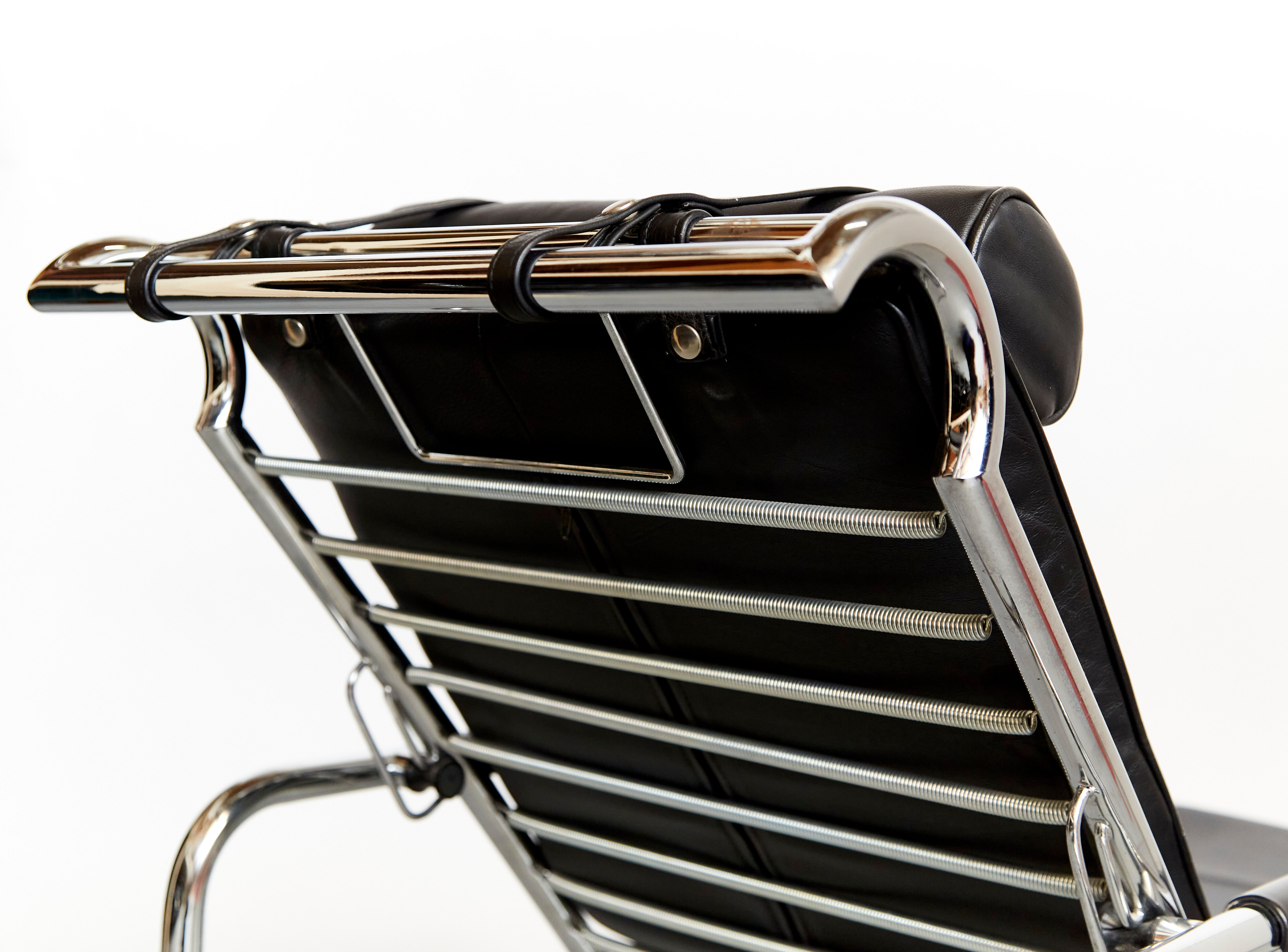 Gabriele Mucchi model Genni armchair & ottomane for Zanotta