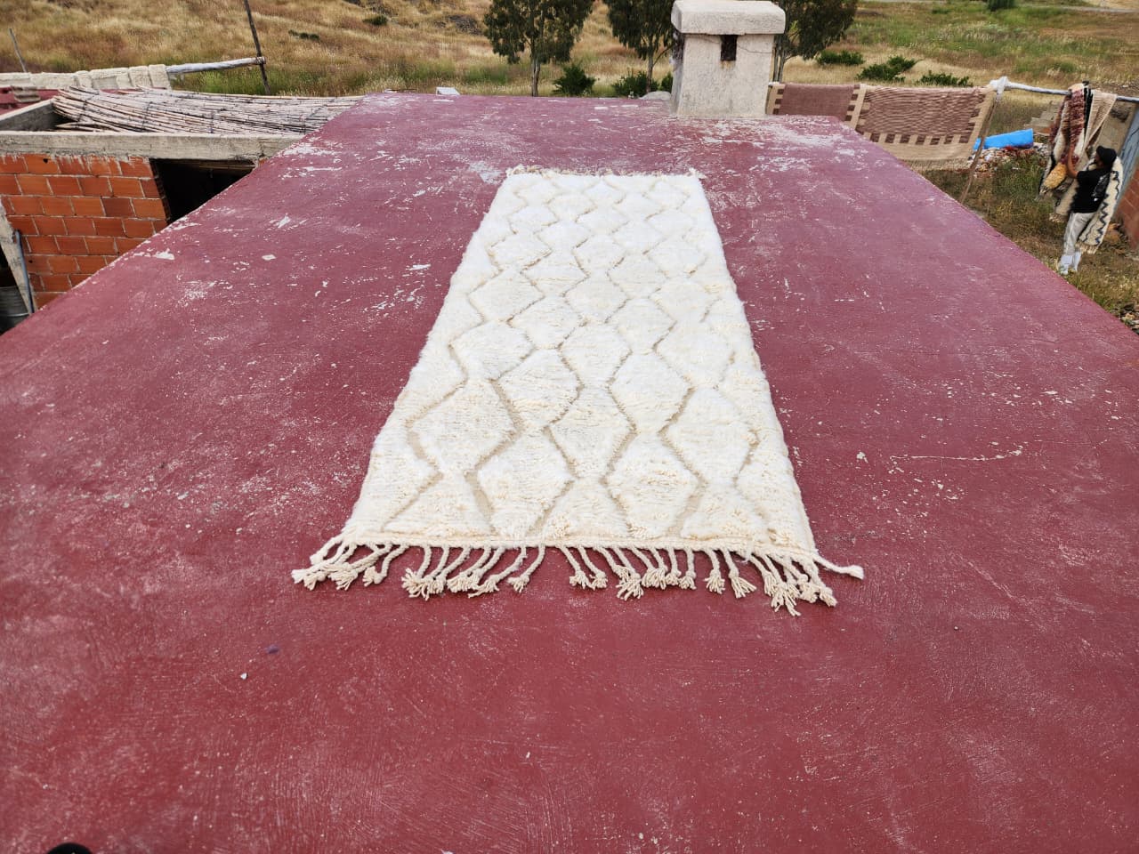 Vintage Beni Ouarain hallway rug in natural cream wool – 300 x 90 cm