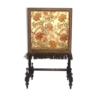 Fireplace screen turned wood and embroidered silk, nineteenth