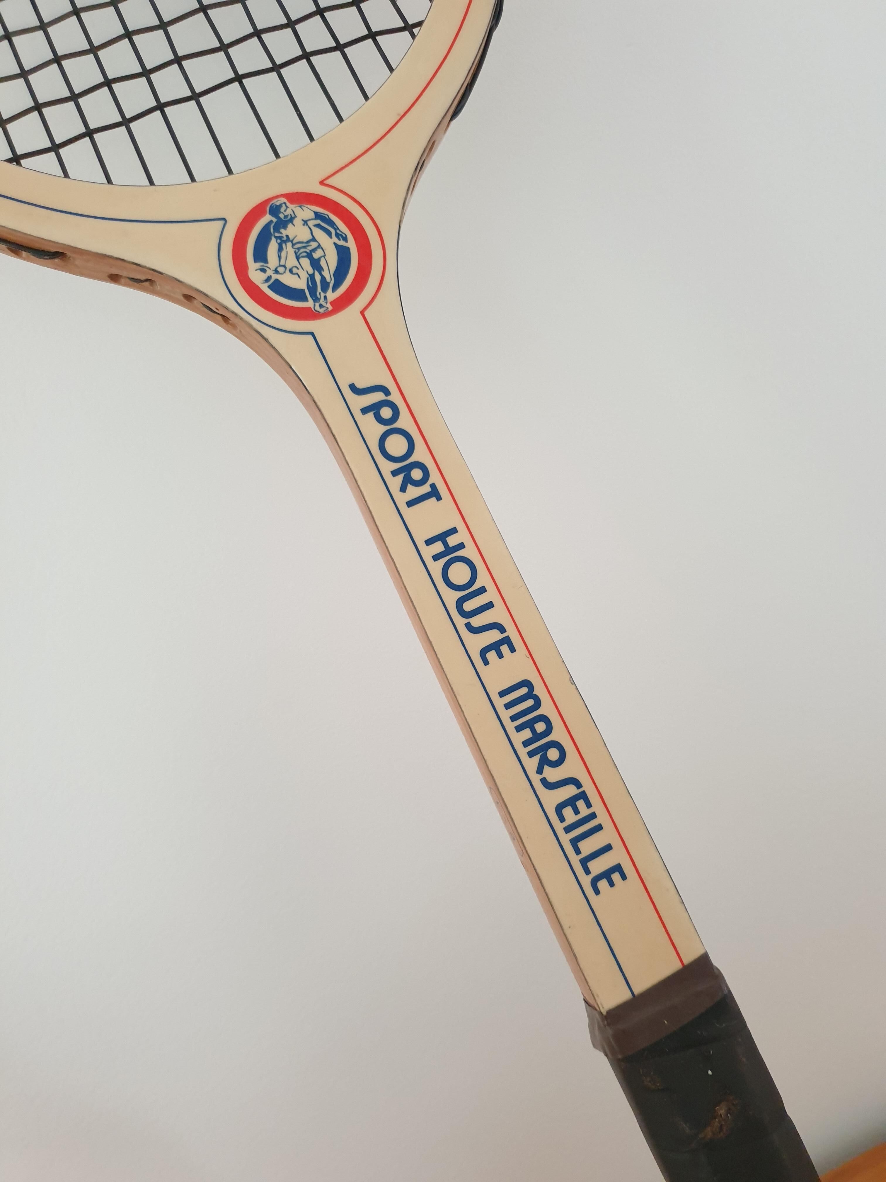 Vintage tennis racket sport house Marseille