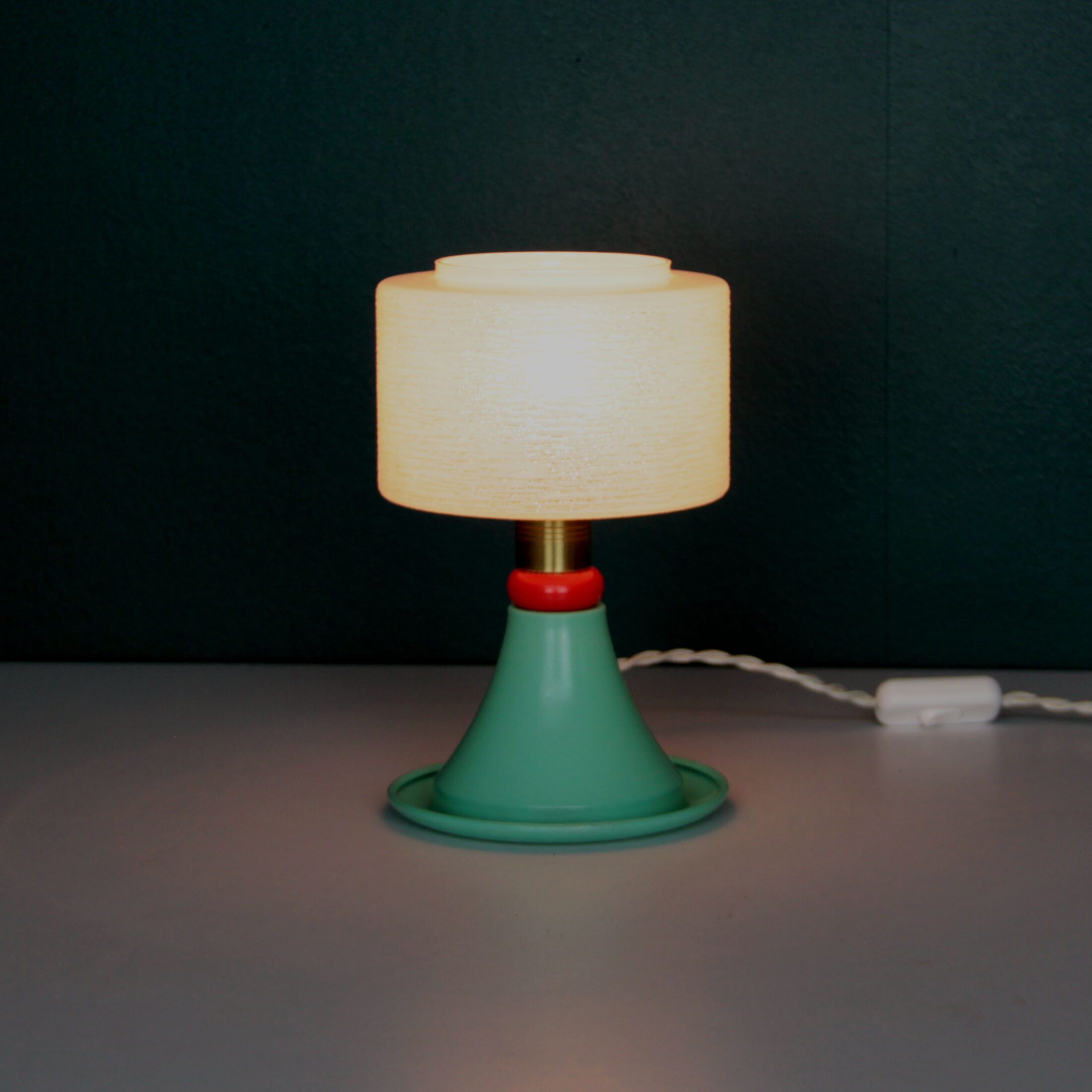 Table lamp table lamp green globe glass globe vintage model old decoration