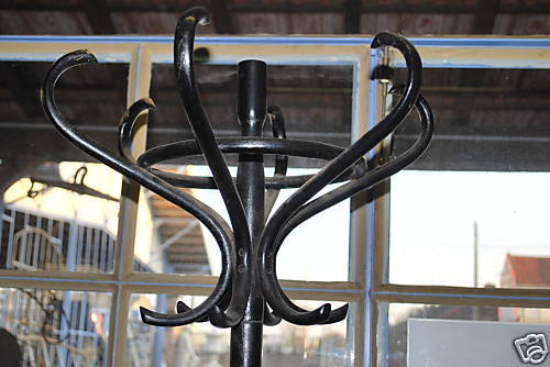 Coats Parrot wooden door