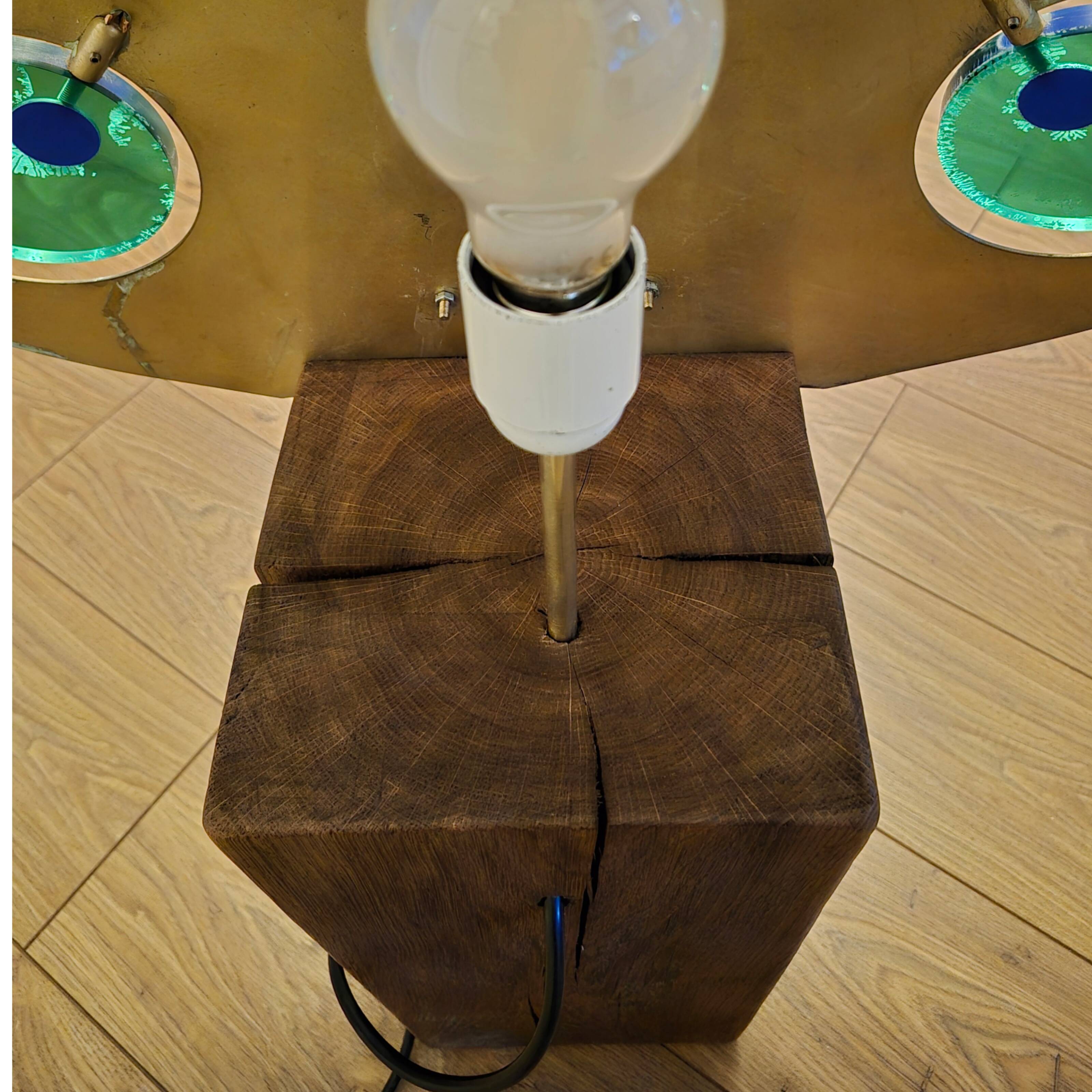 Lampadaire artisanal en laiton, chêne et plexiglas, Pays-Bas, années 1970