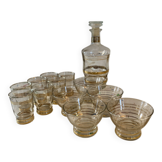 Vintage glass set from the 1950s.